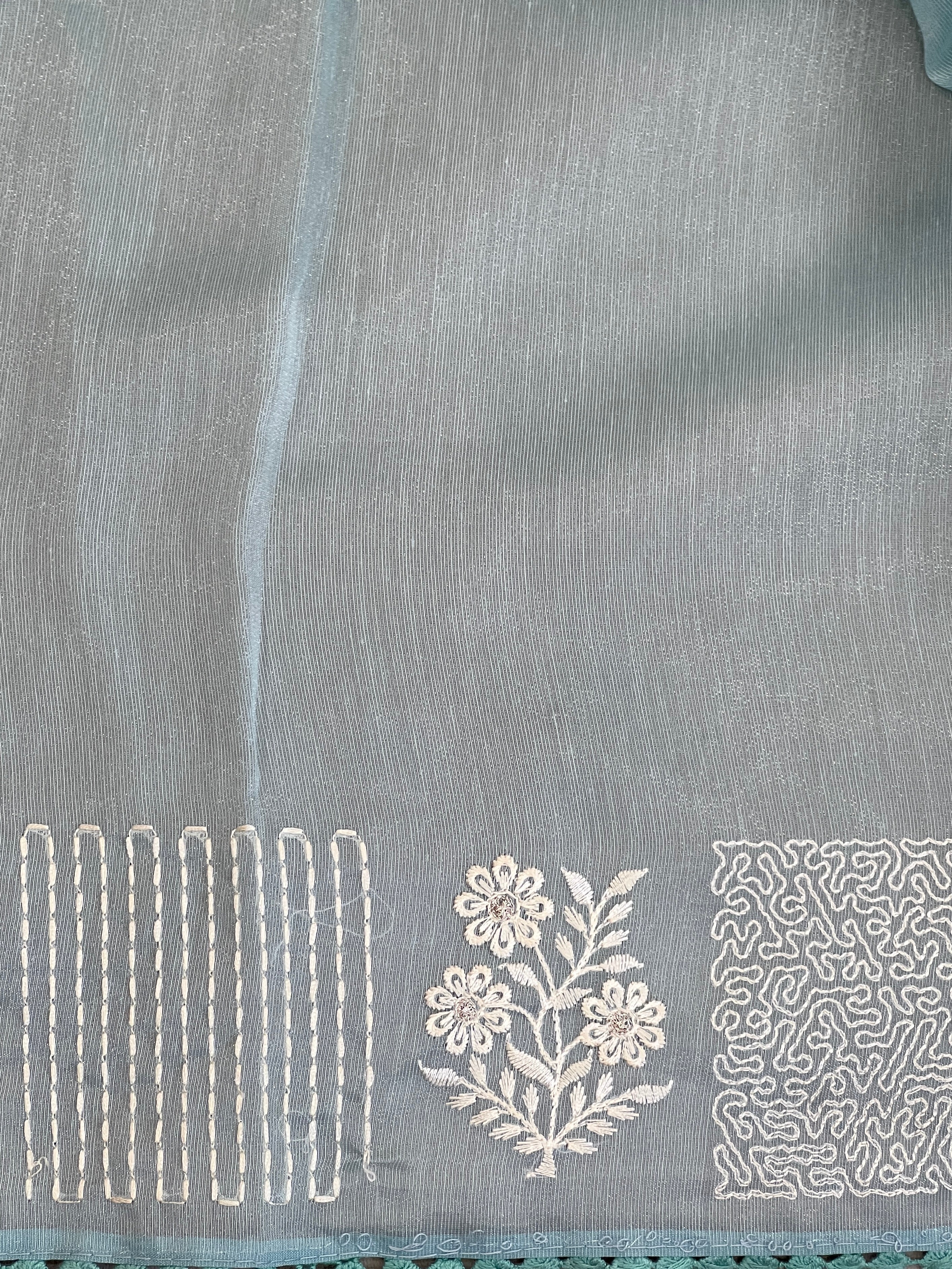 Embroidered Pattern Organza Saree | MB145