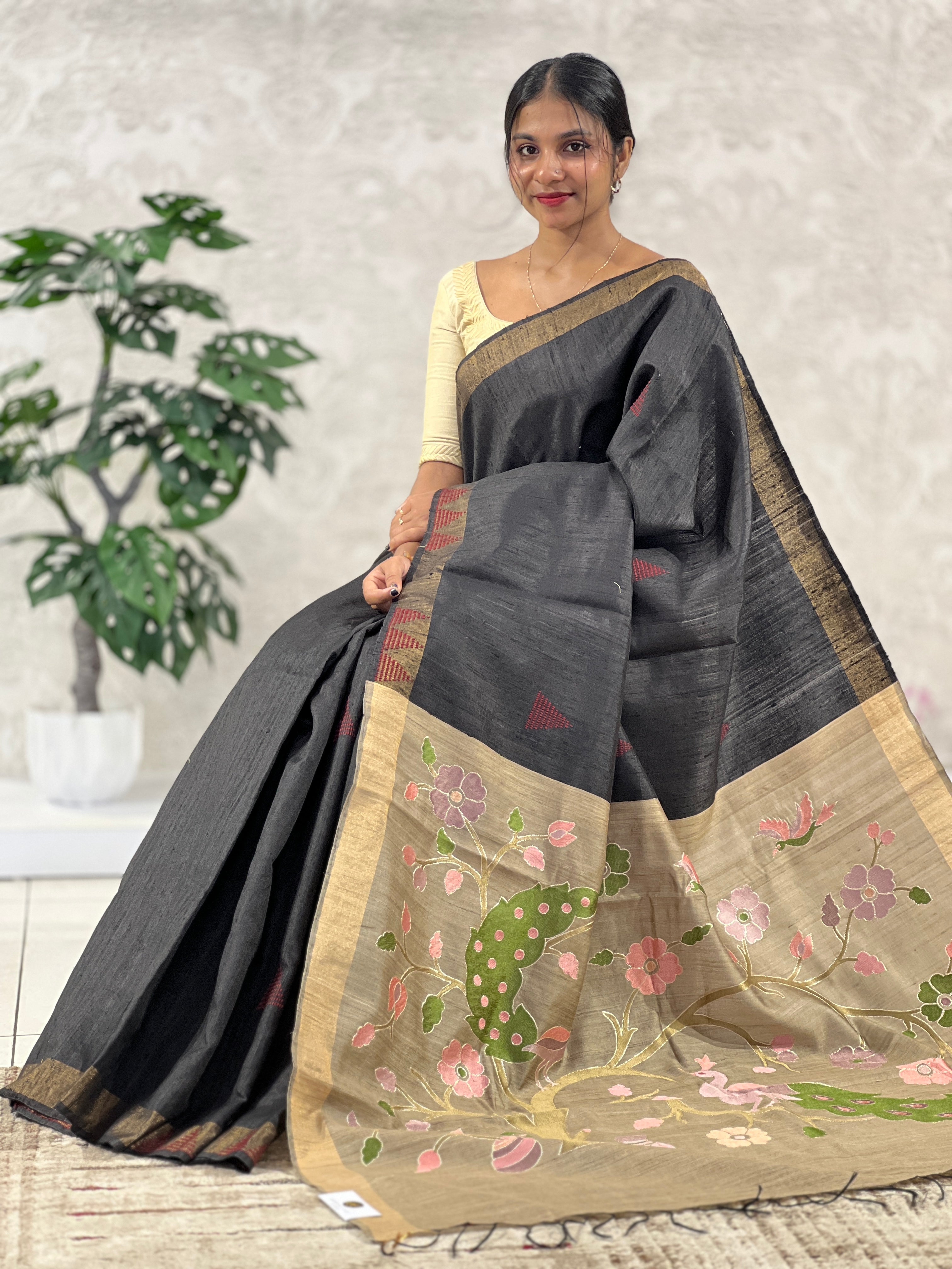 Embroidery Geecha Tussar Saree | RGD480