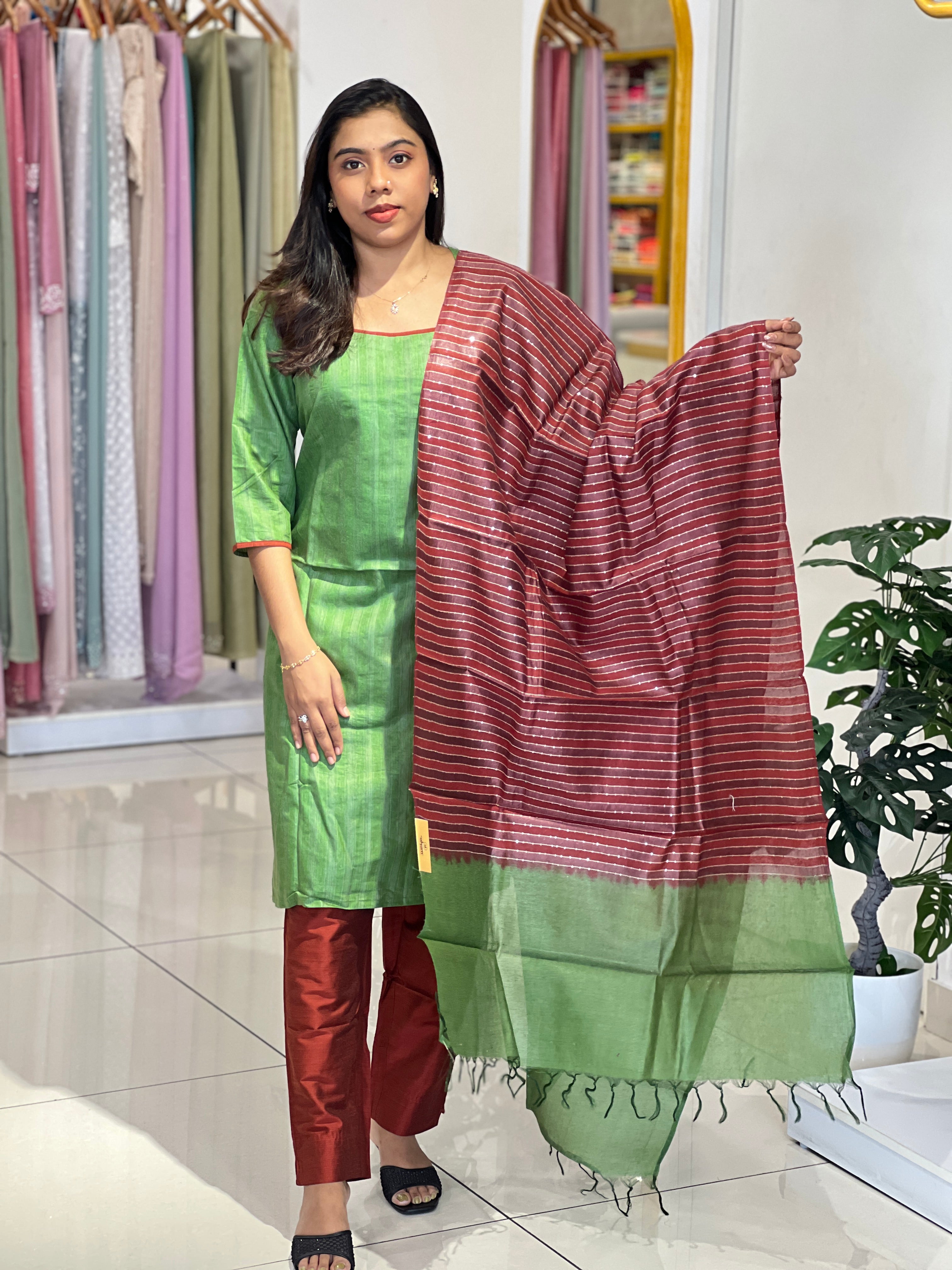 Semi Tussar Kurta Set | IHP171