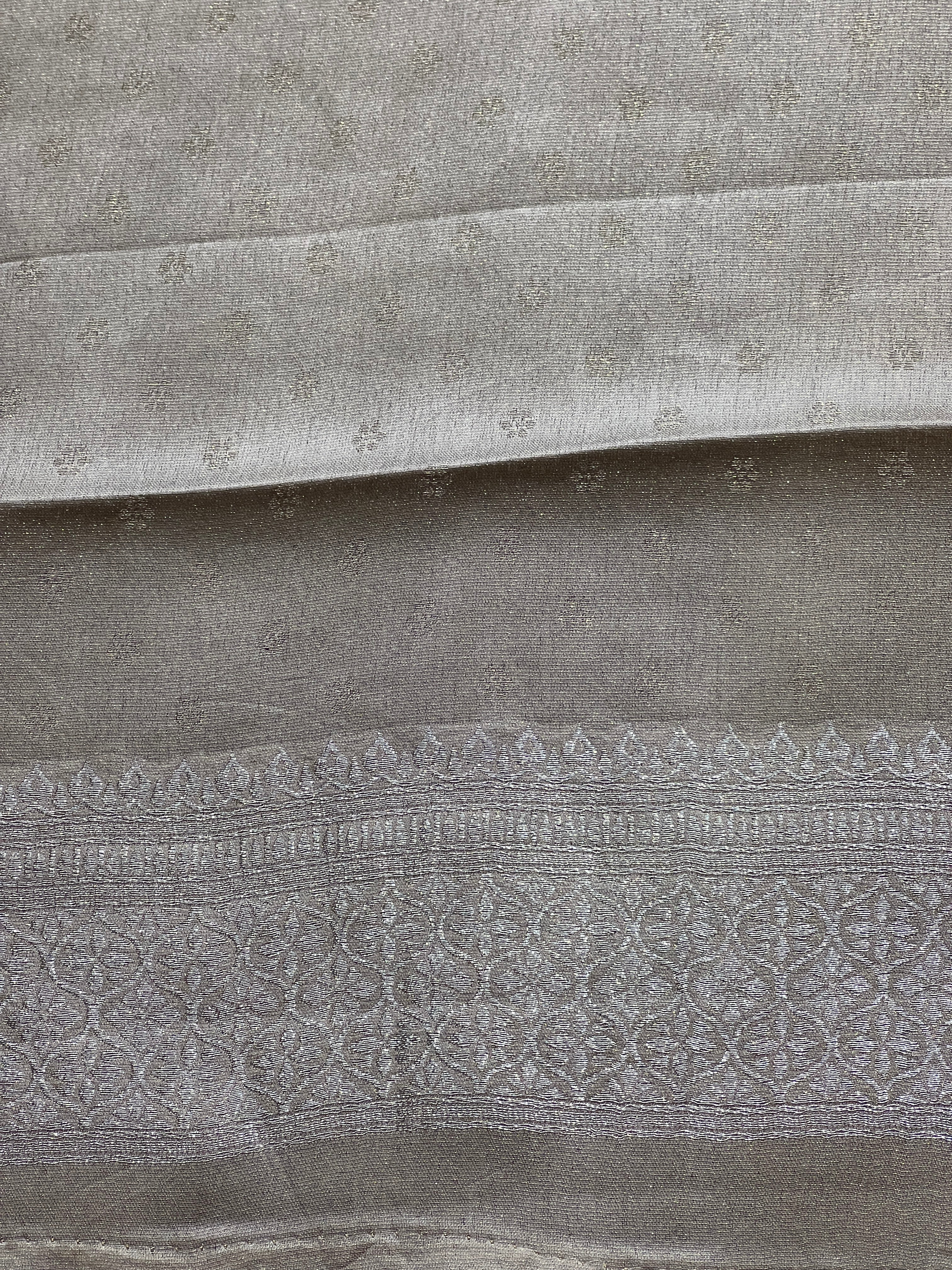 Rangat Pattern & Banarasi Woven Crepe Saree | MB186