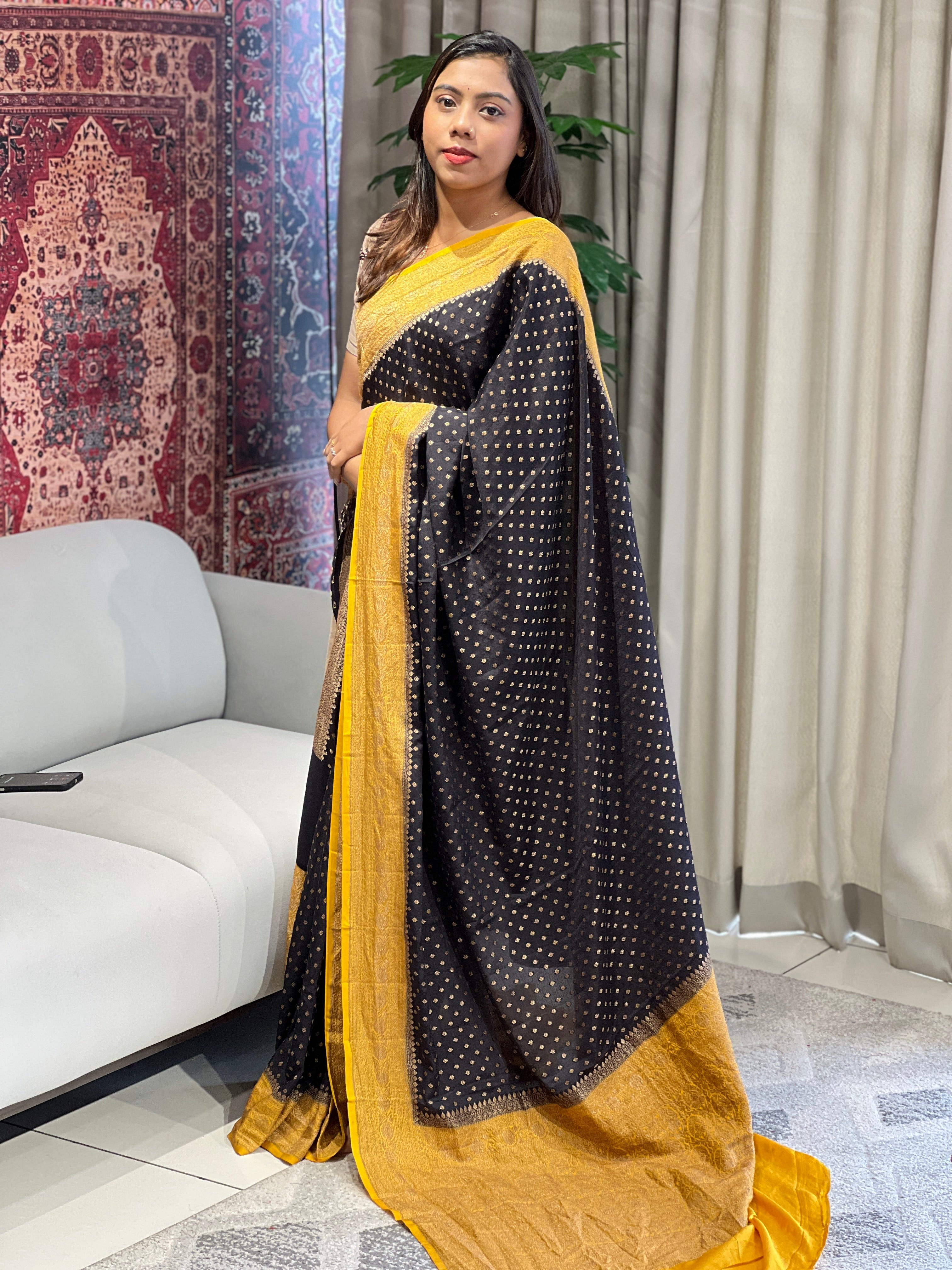 Banarasi Woven Georgette Banarasi Saree | YNG720