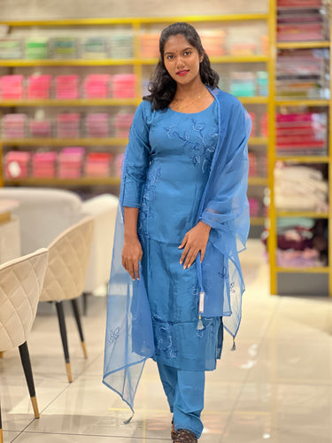 Hand Embroidery Muslin Finish Kurta Set | FW313