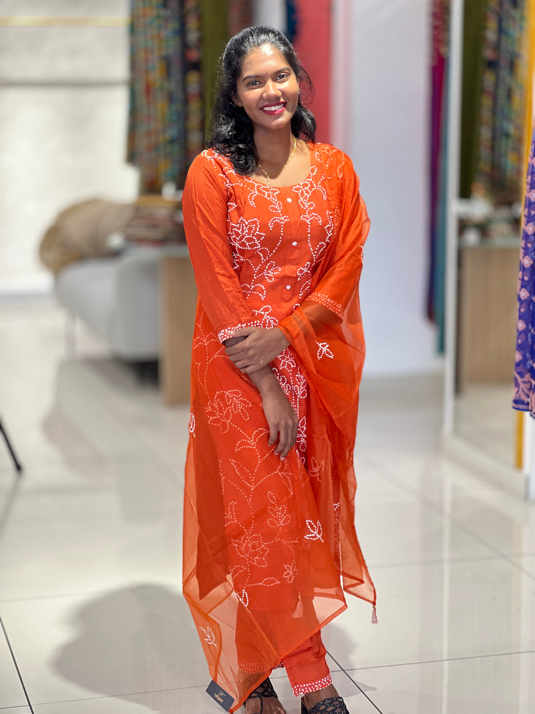 Hand Embroidery Muslin Finish Kurta Set | FW310