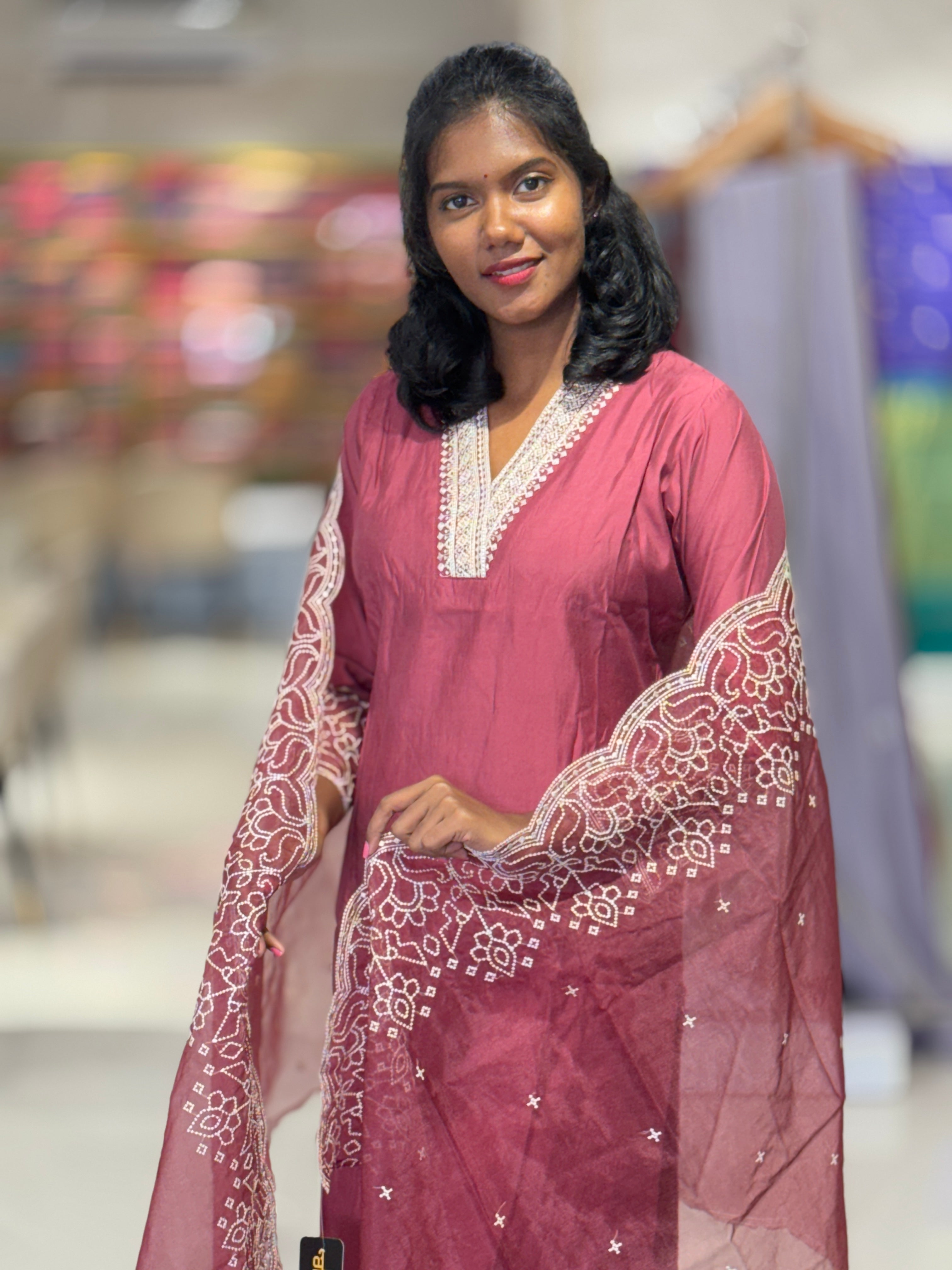 Point Embroidery Muslin Finish Kurta Set | FW272