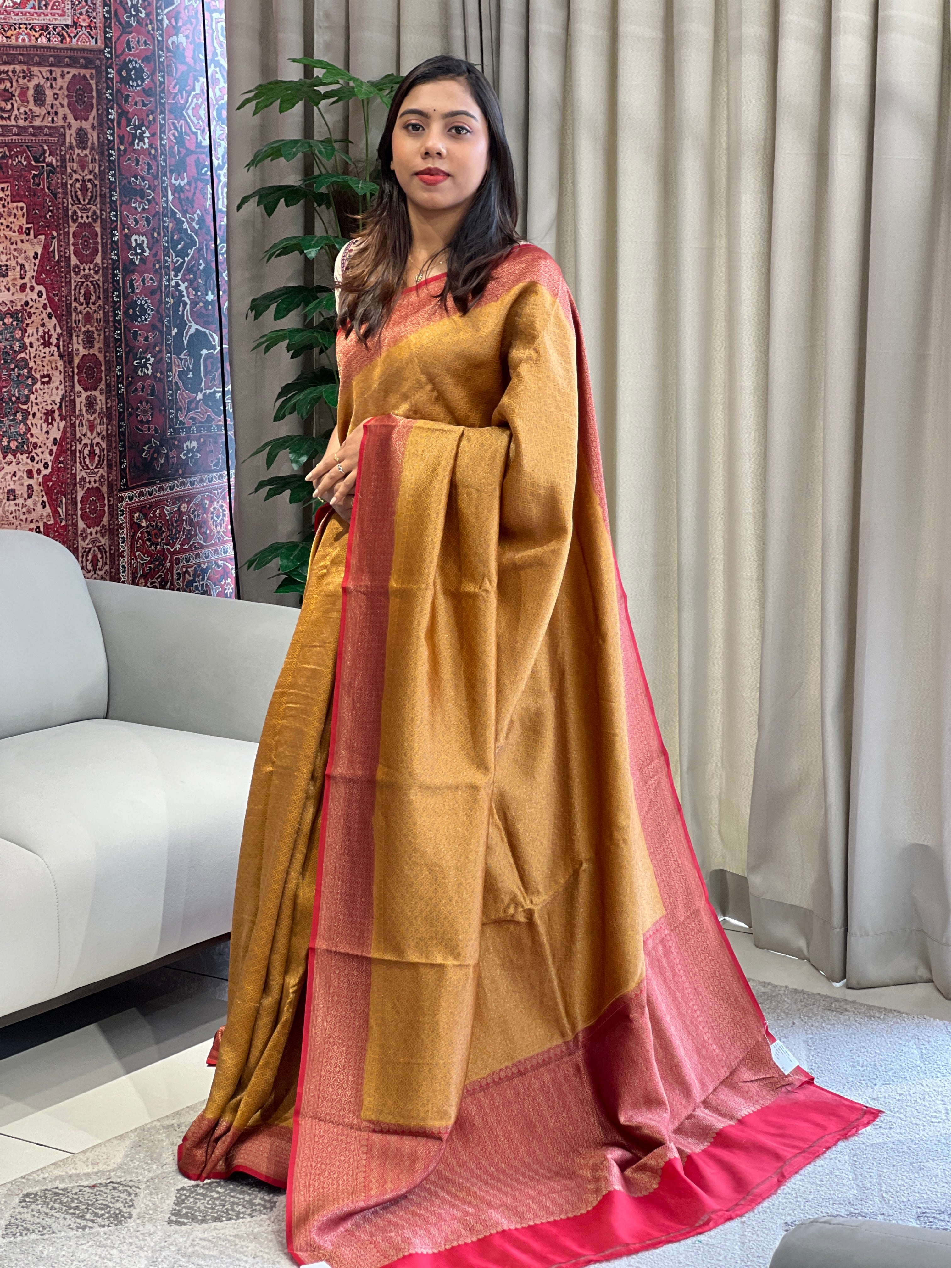 Zari And Thread Woven Tussar Banarasi Saree | YNG731