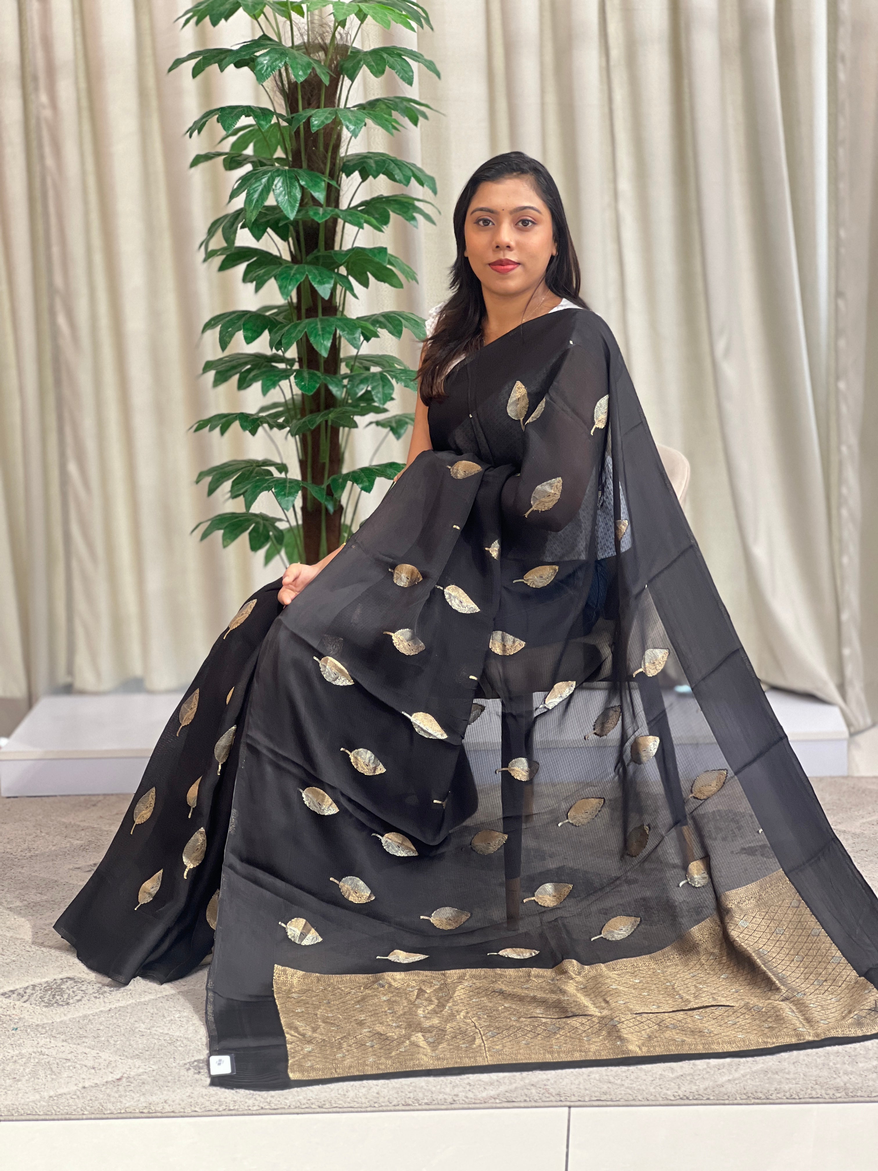 Sona Chandi Woven Pattern Silky Kota Saree | RS149