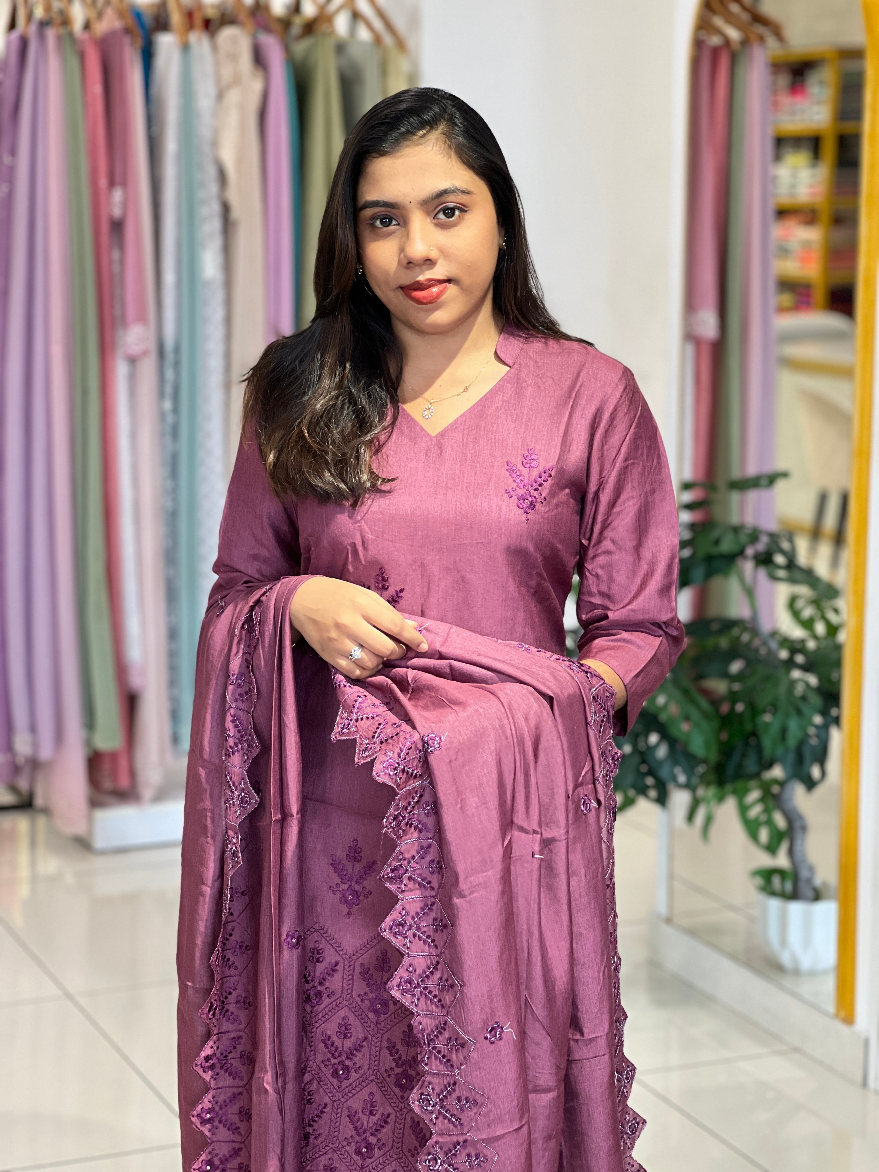 Machine Embroidered Tussar Kurta Set | IHP159