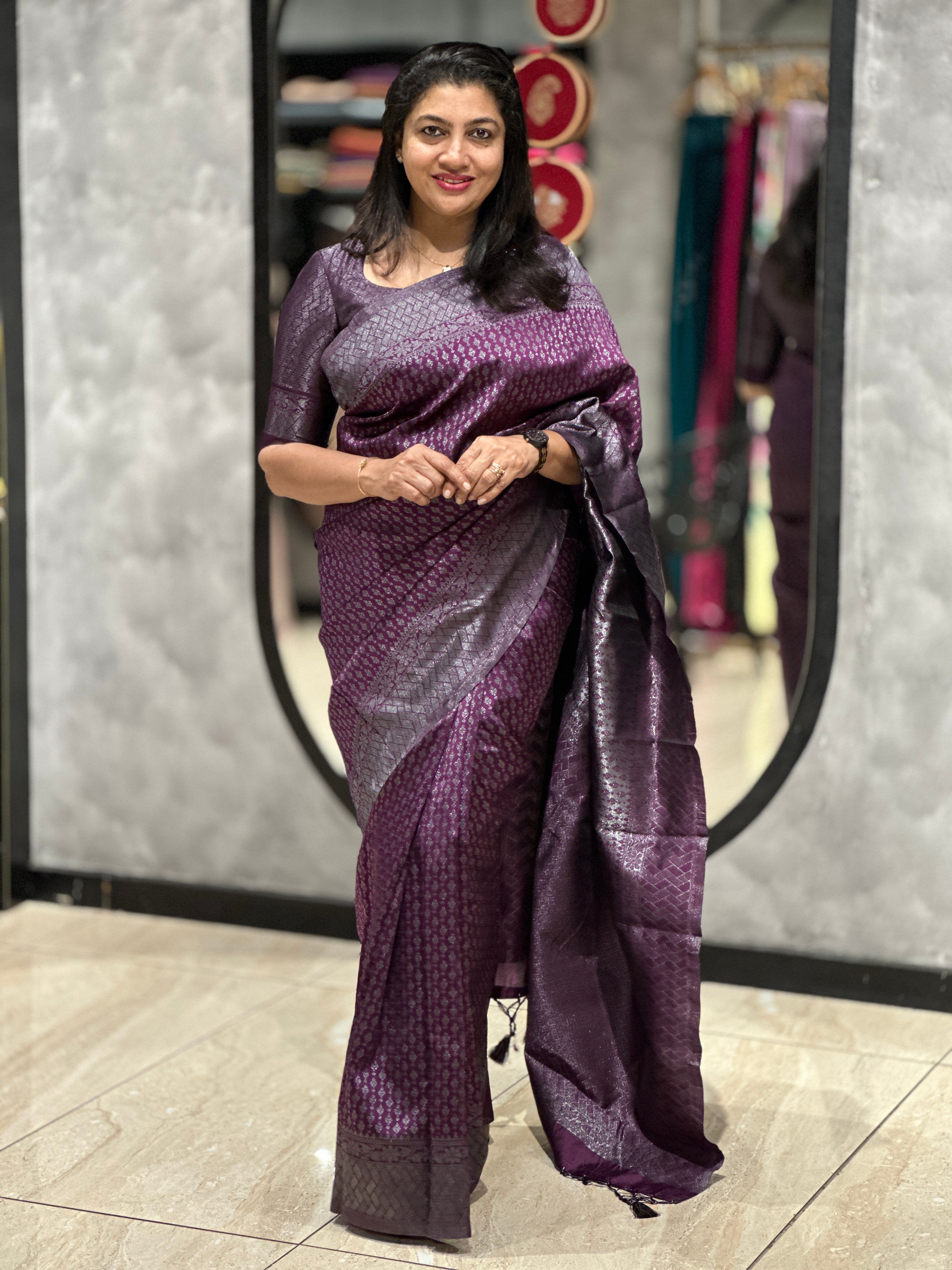 Zari and Thread Weaved Semi Silk Saree | HT138