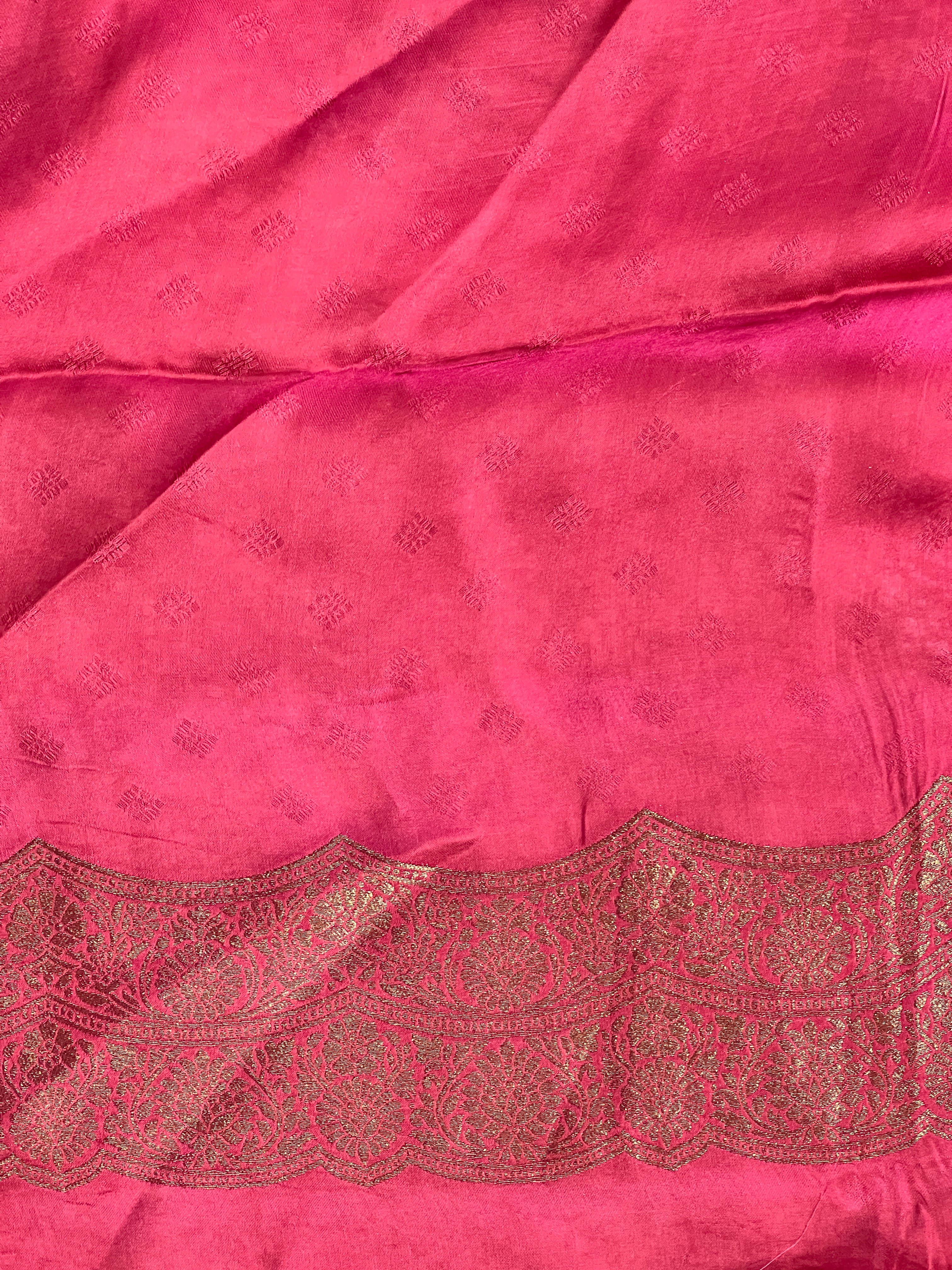 Golden Zari Woven Banarasi Silk Saree | YNG705