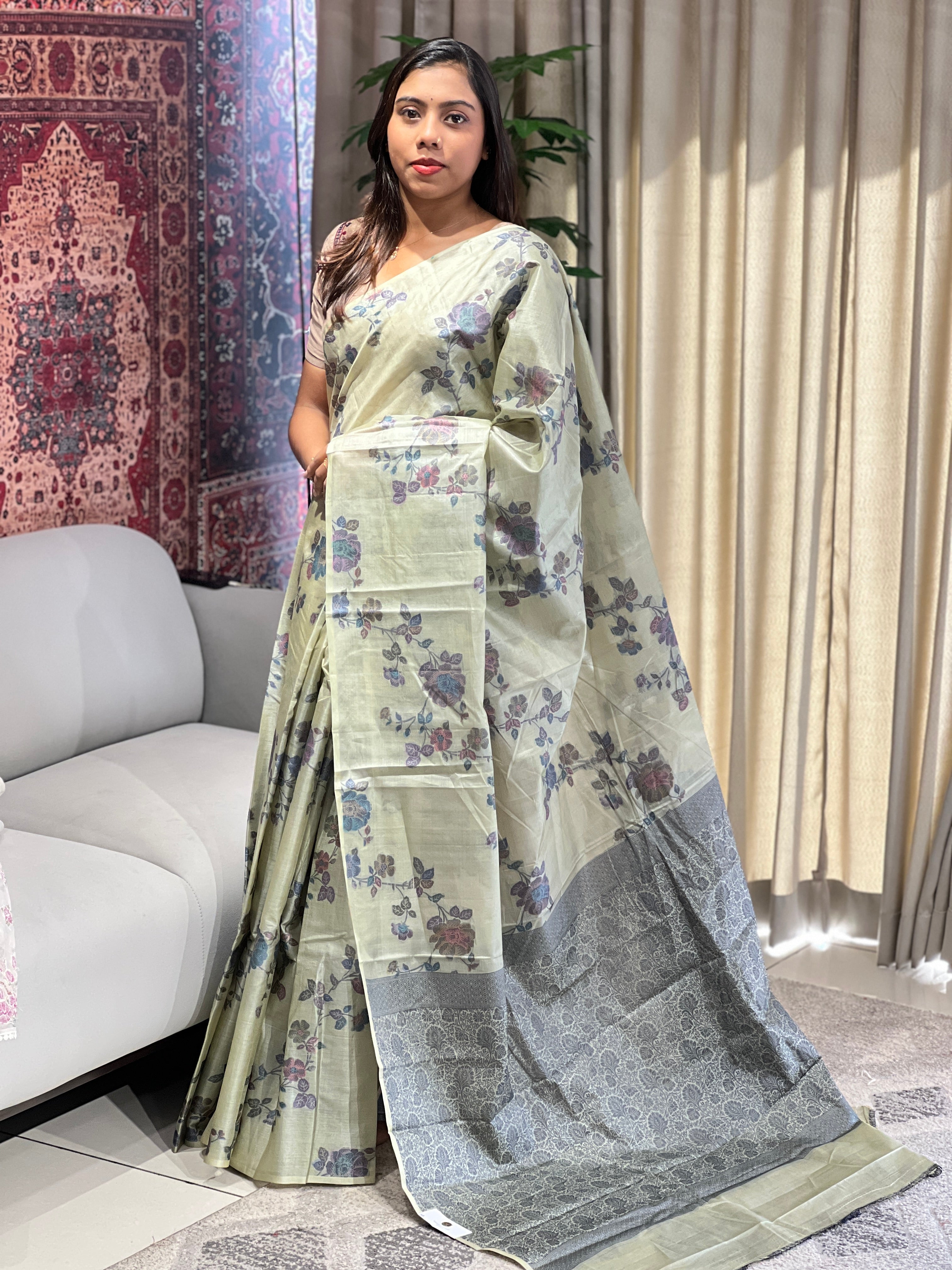 Floral Multi-Colour Thread Woven Pure Tussar Saree | YNG686