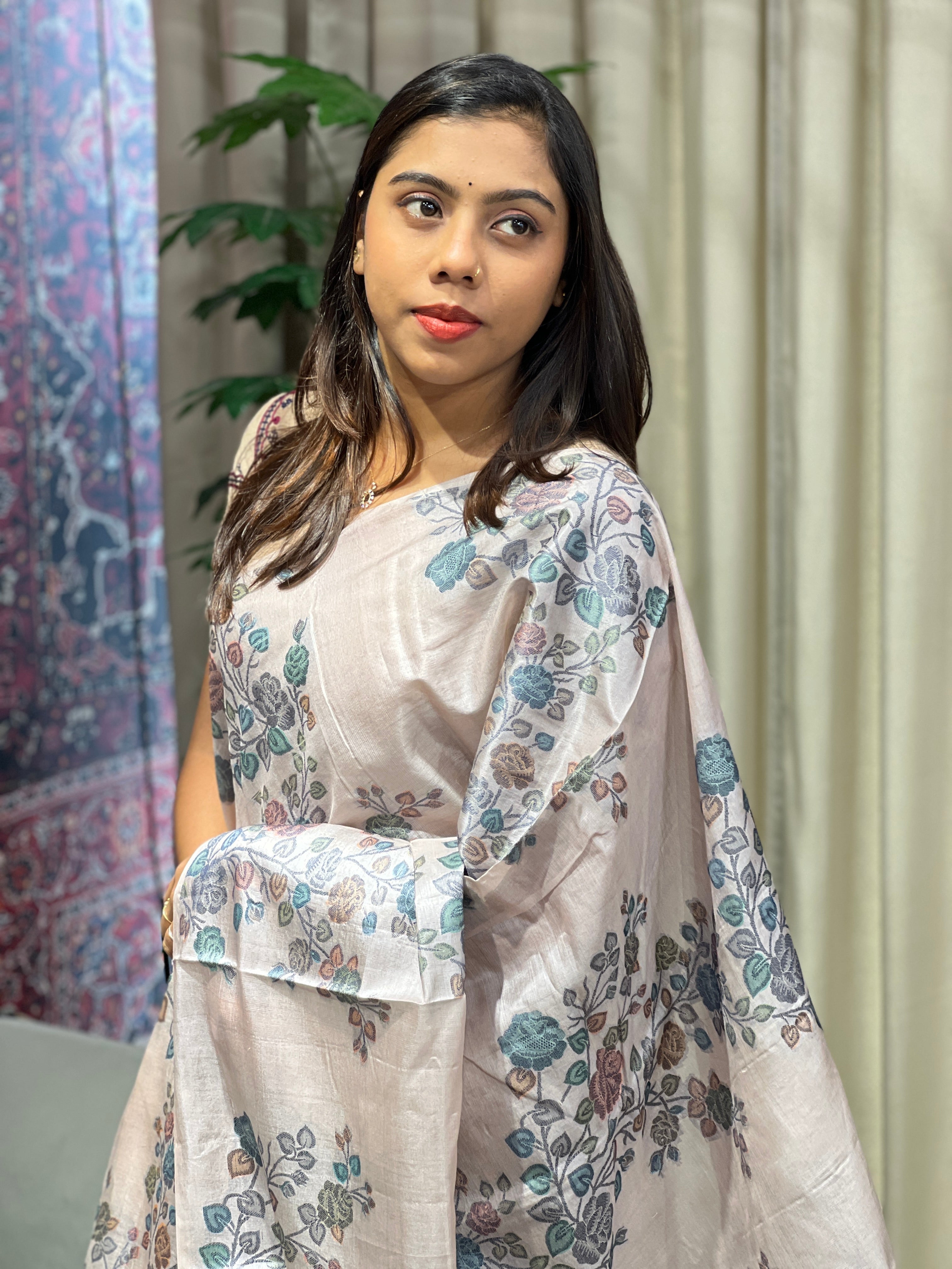 Floral Multi-Colour Thread Woven Pure Tussar Saree | YNG685