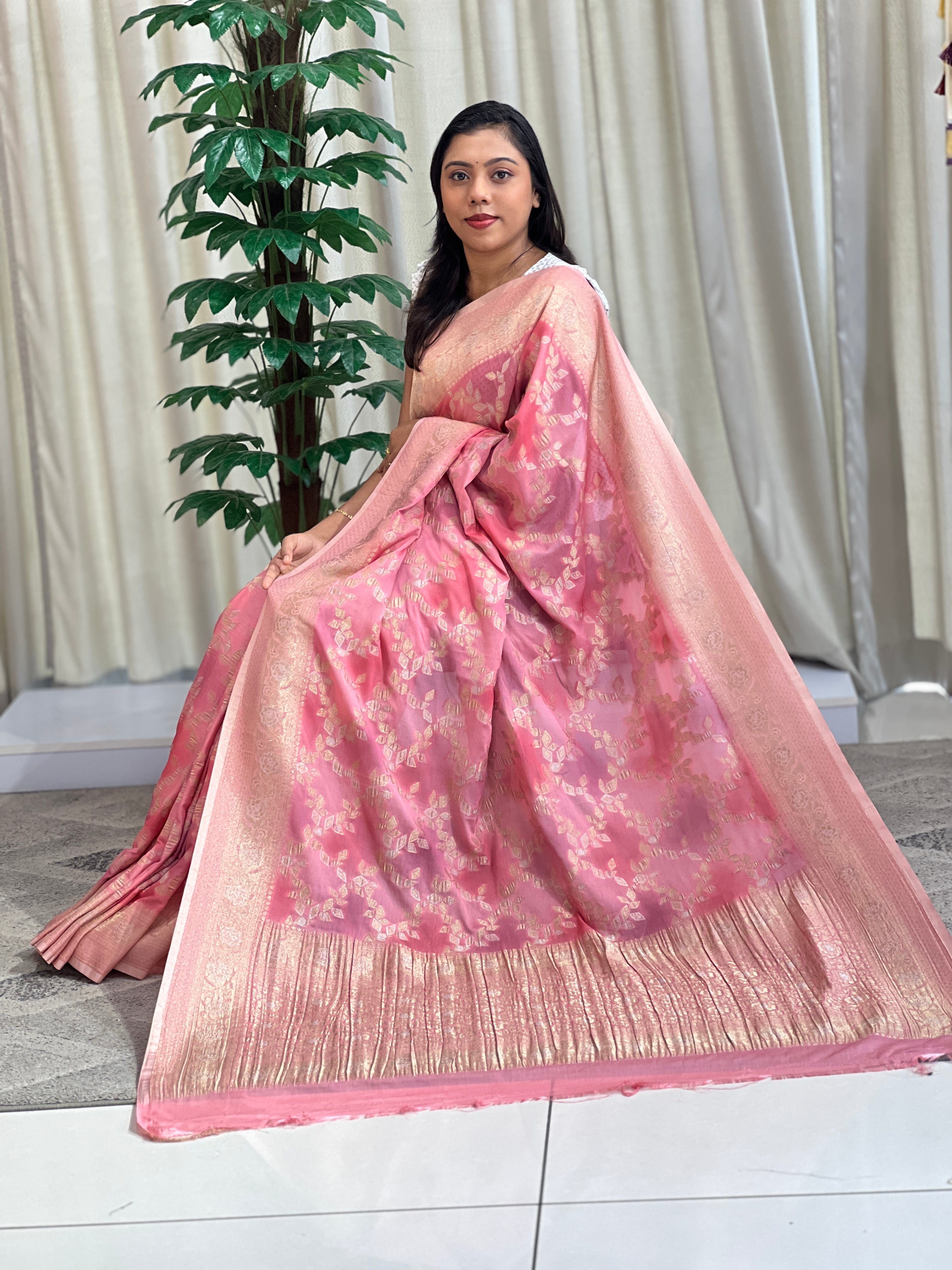 Rangat Pattern Georgette Saree |  RS137