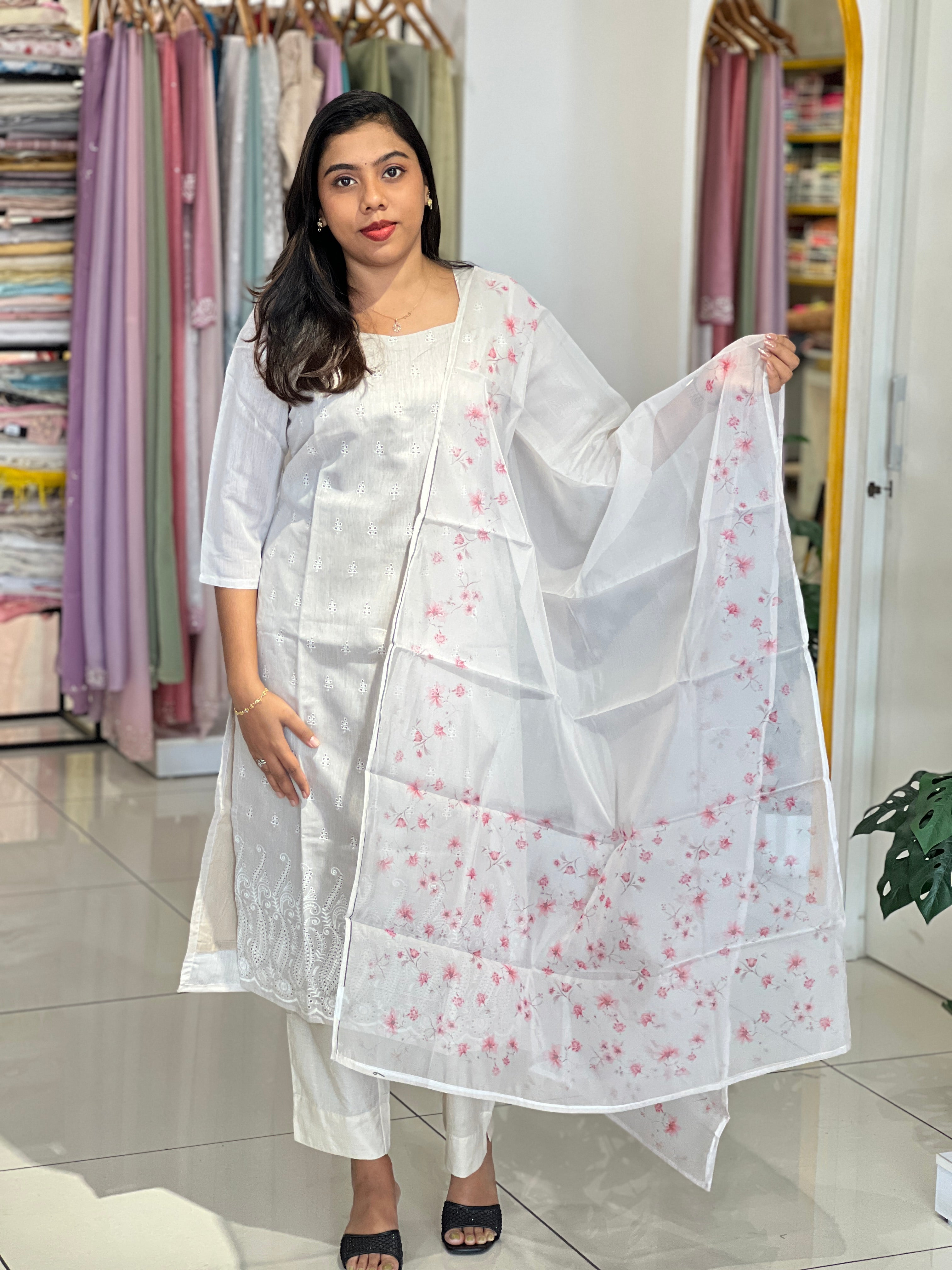 Floral Embroidery Schiffli Chanderi Kurta Set | IHP101
