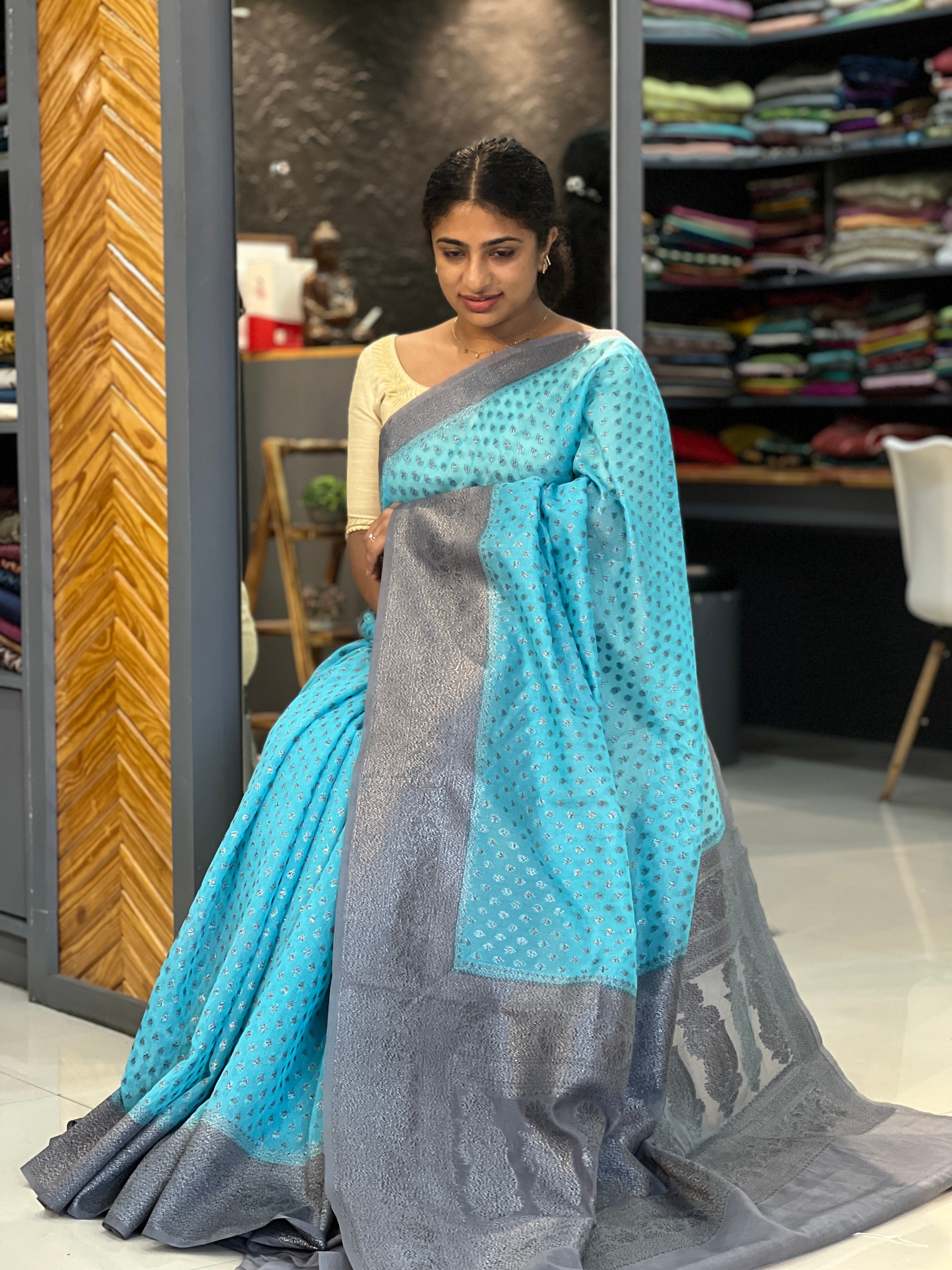 Organza Sarees With Zari Weaving Patterns | JCL625