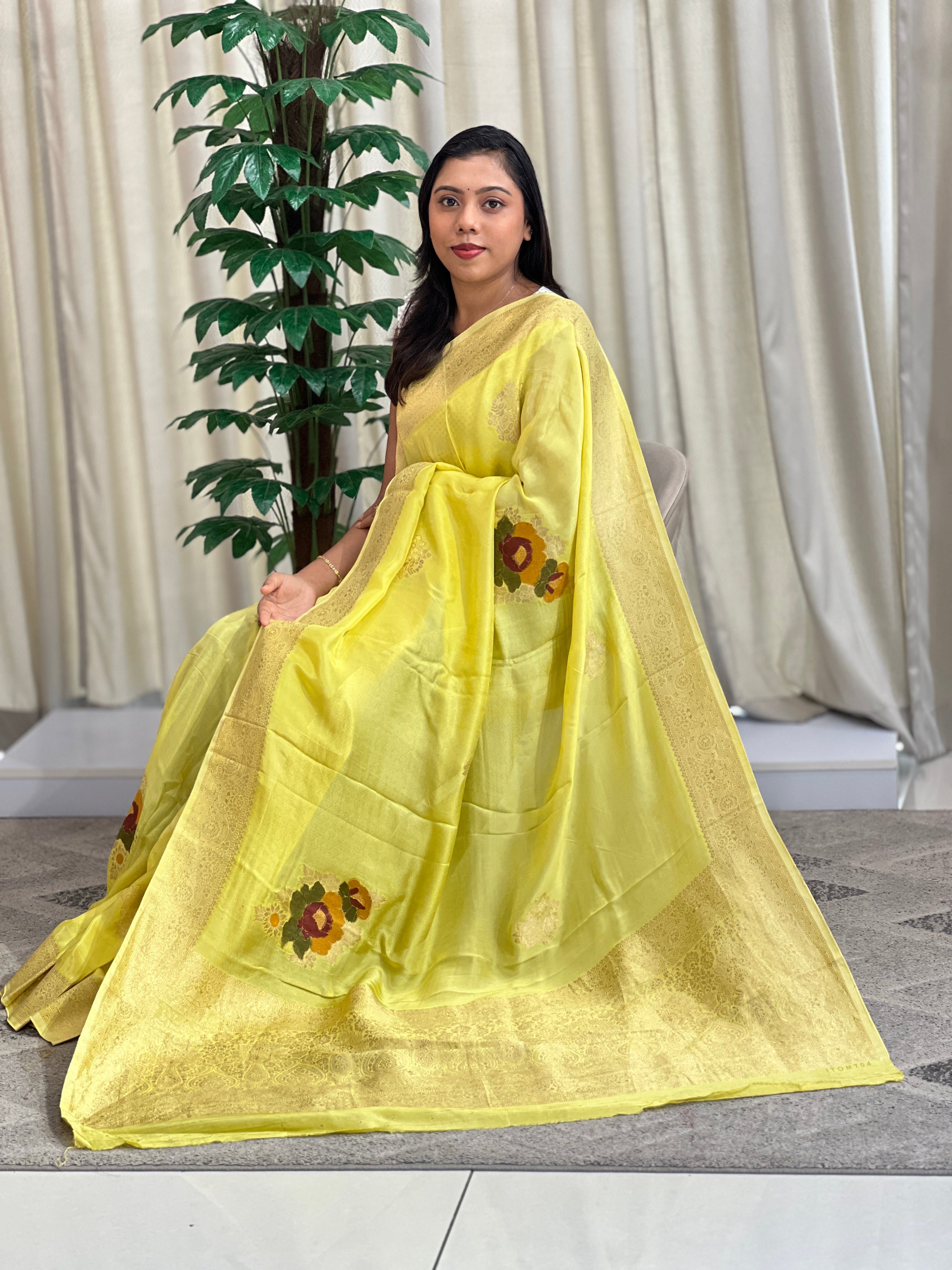 Embossed Pattern Crepe Silk  Saree | RS127