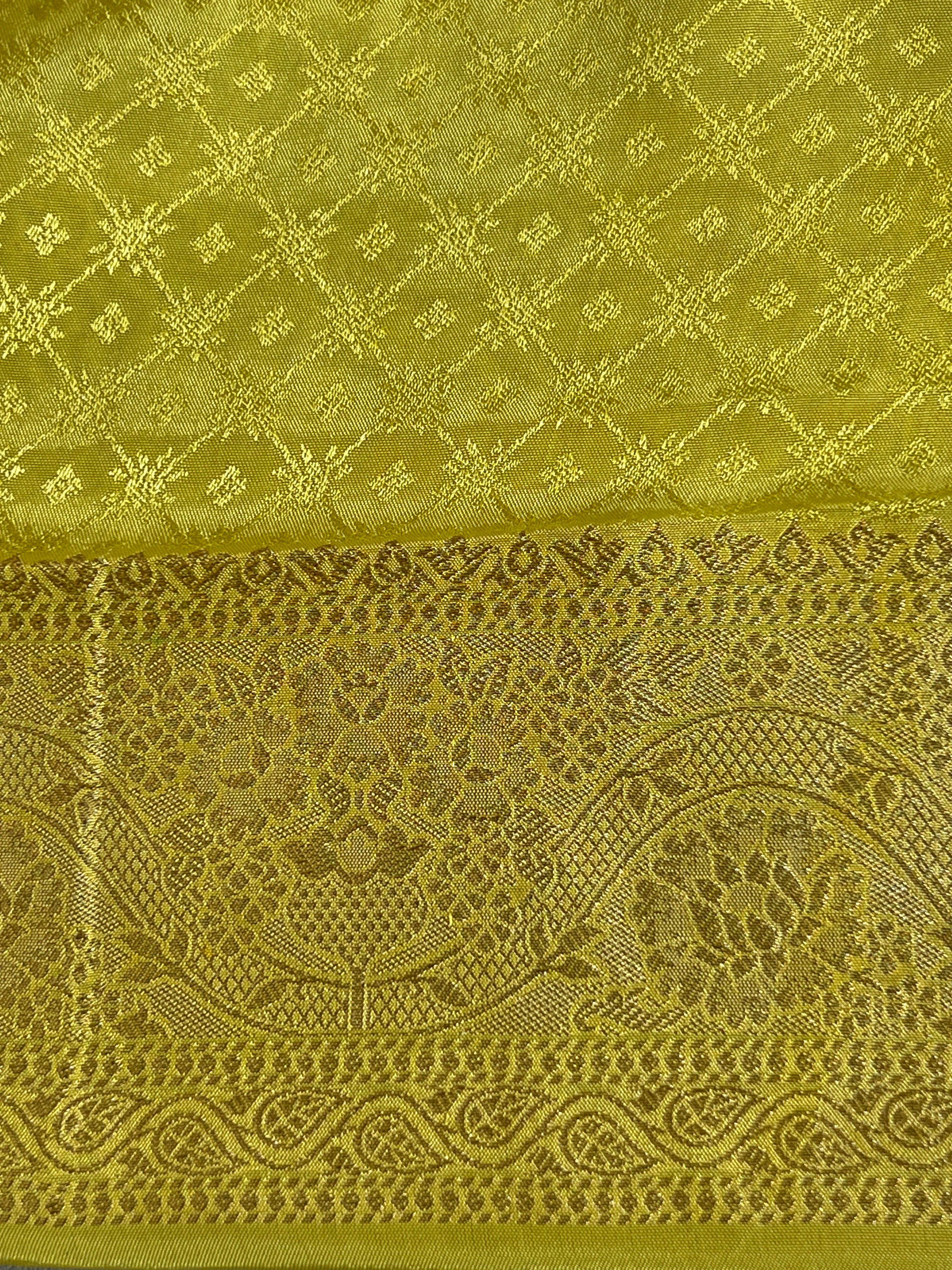 Embossed Pattern Crepe Silk  Saree | RS127