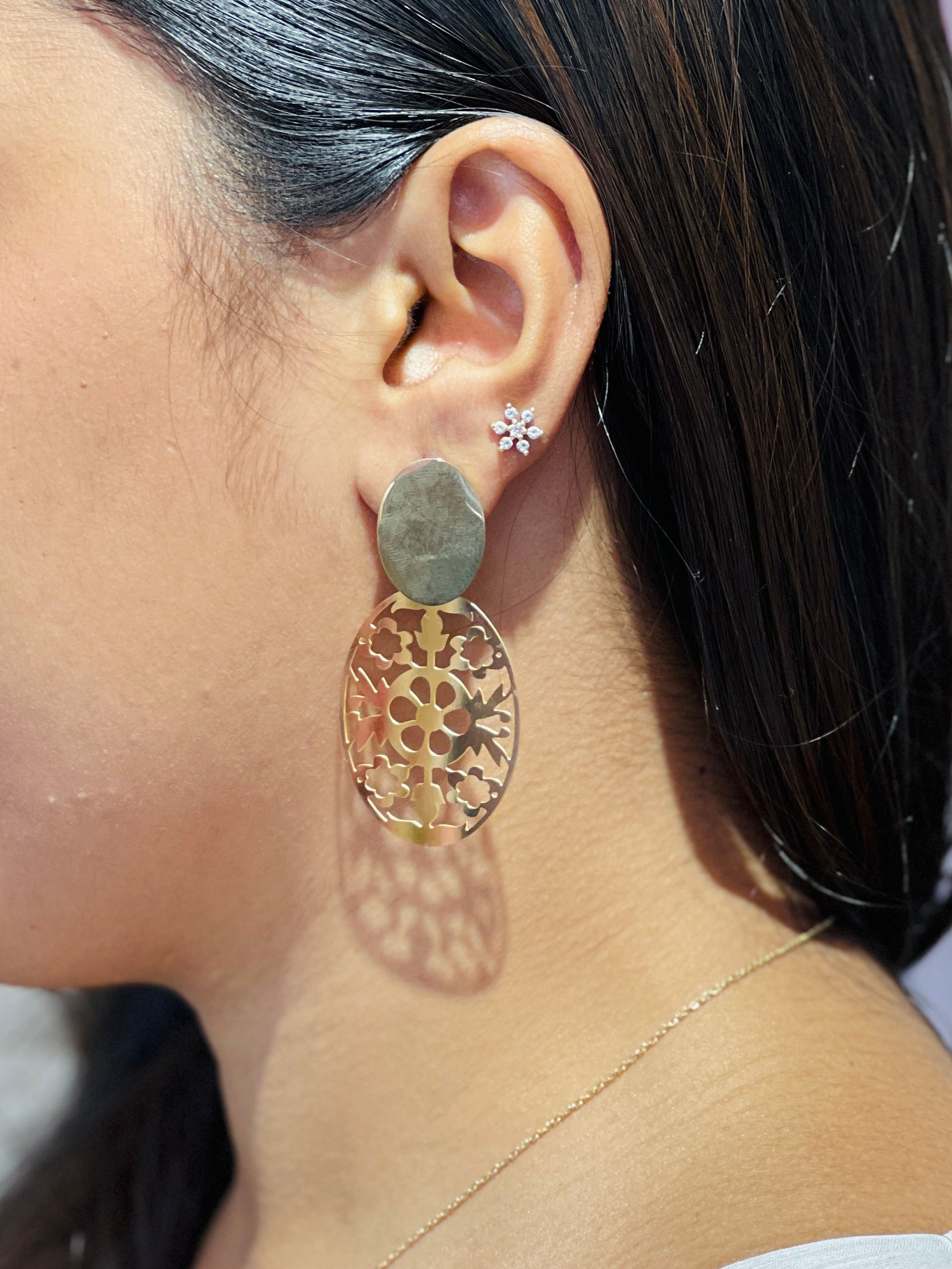 Floral Cutwork Drop Earrings | JE123