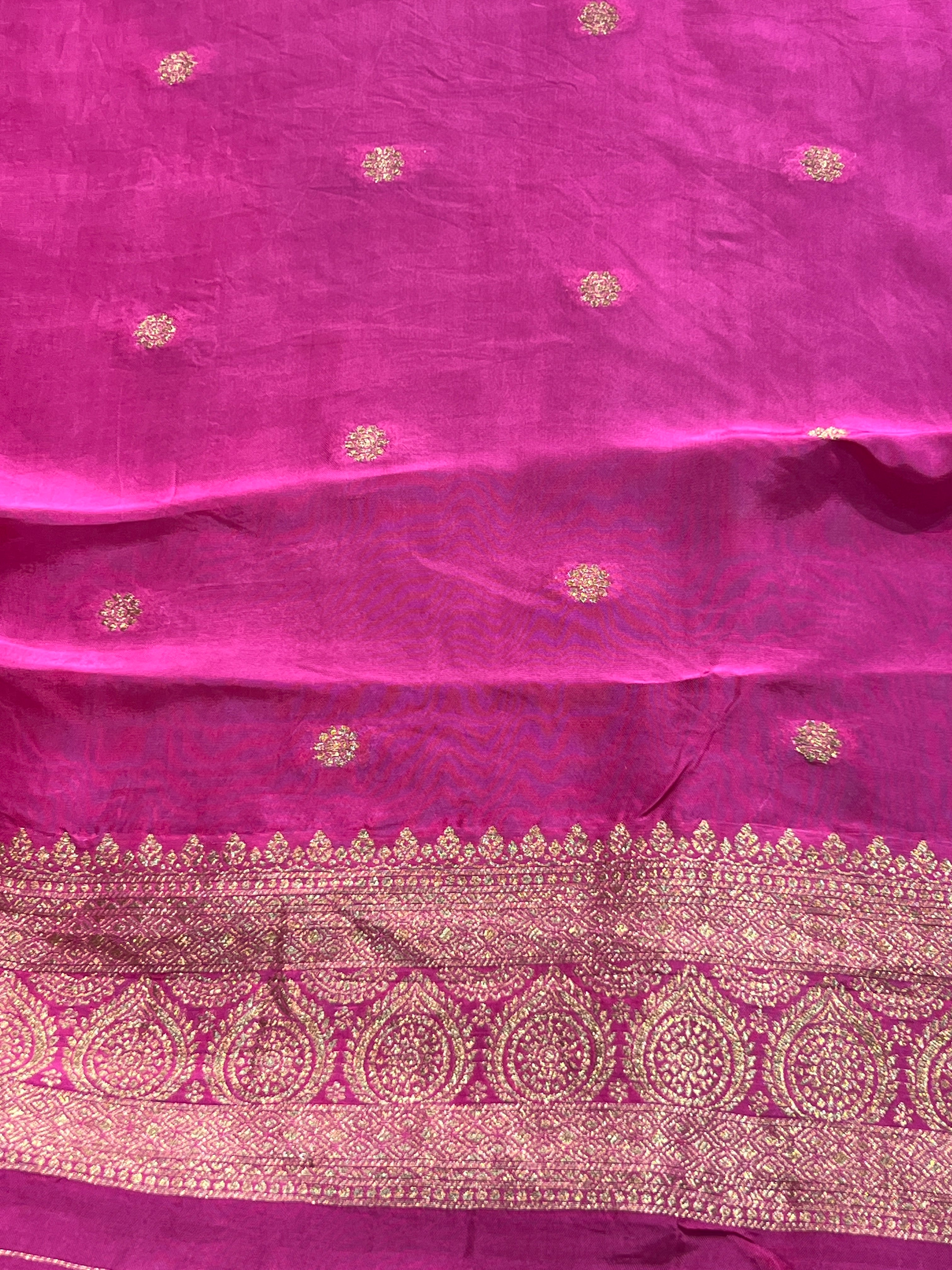Circular Pattern Crepe Silk Saree | RS134