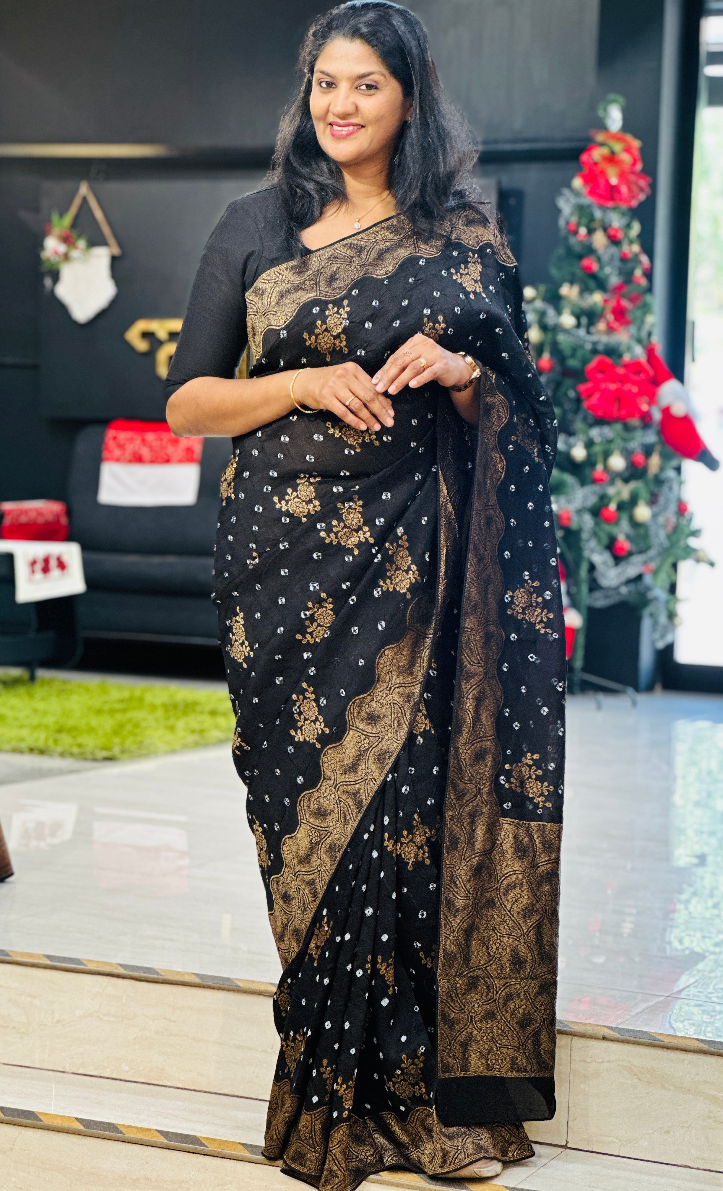 Thread and Zari Woven Banarasi Silk Saree | YNG649