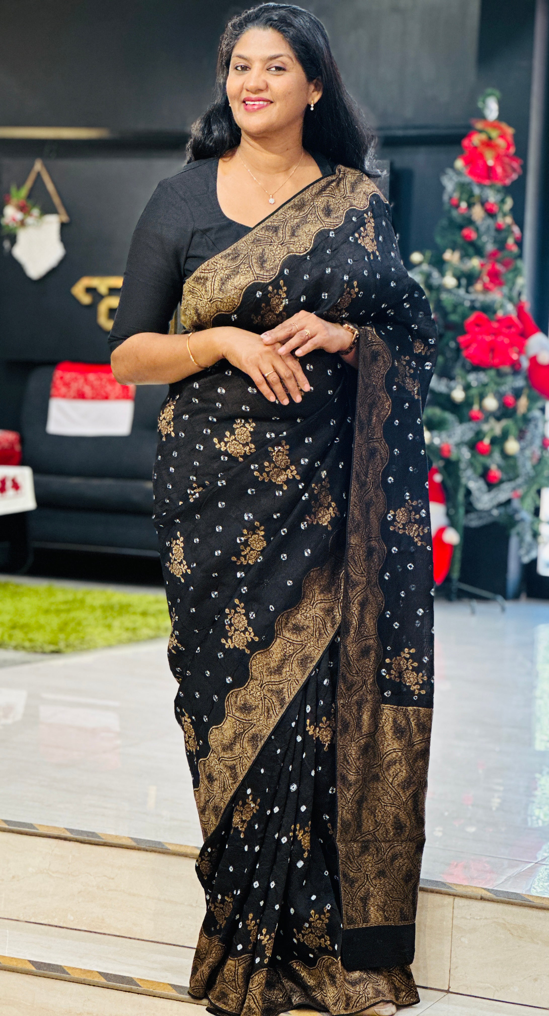 Thread and Zari Woven Banarasi Silk Saree | YNG649