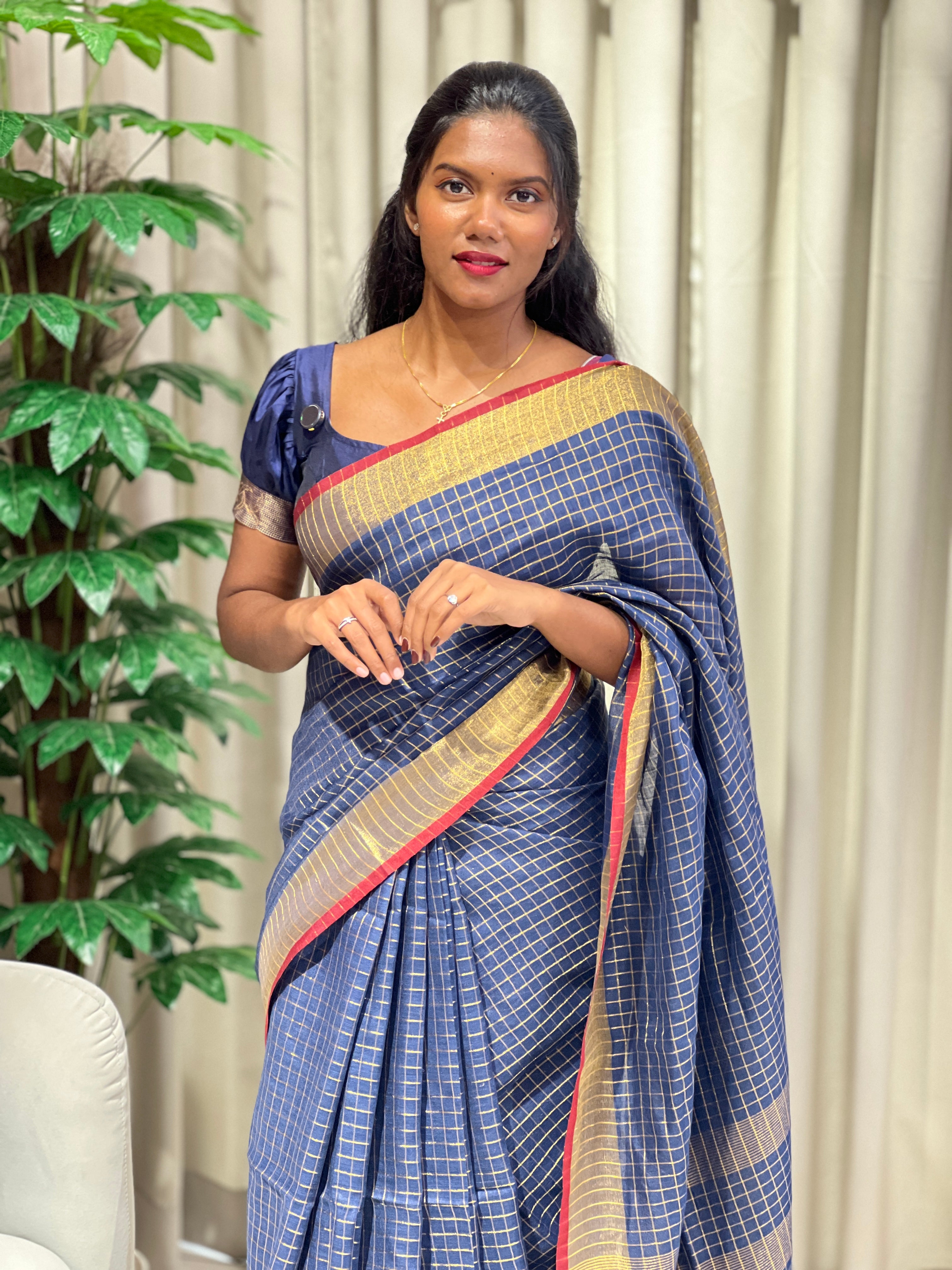 Check Weaved Semi Linen Saree | EVA101