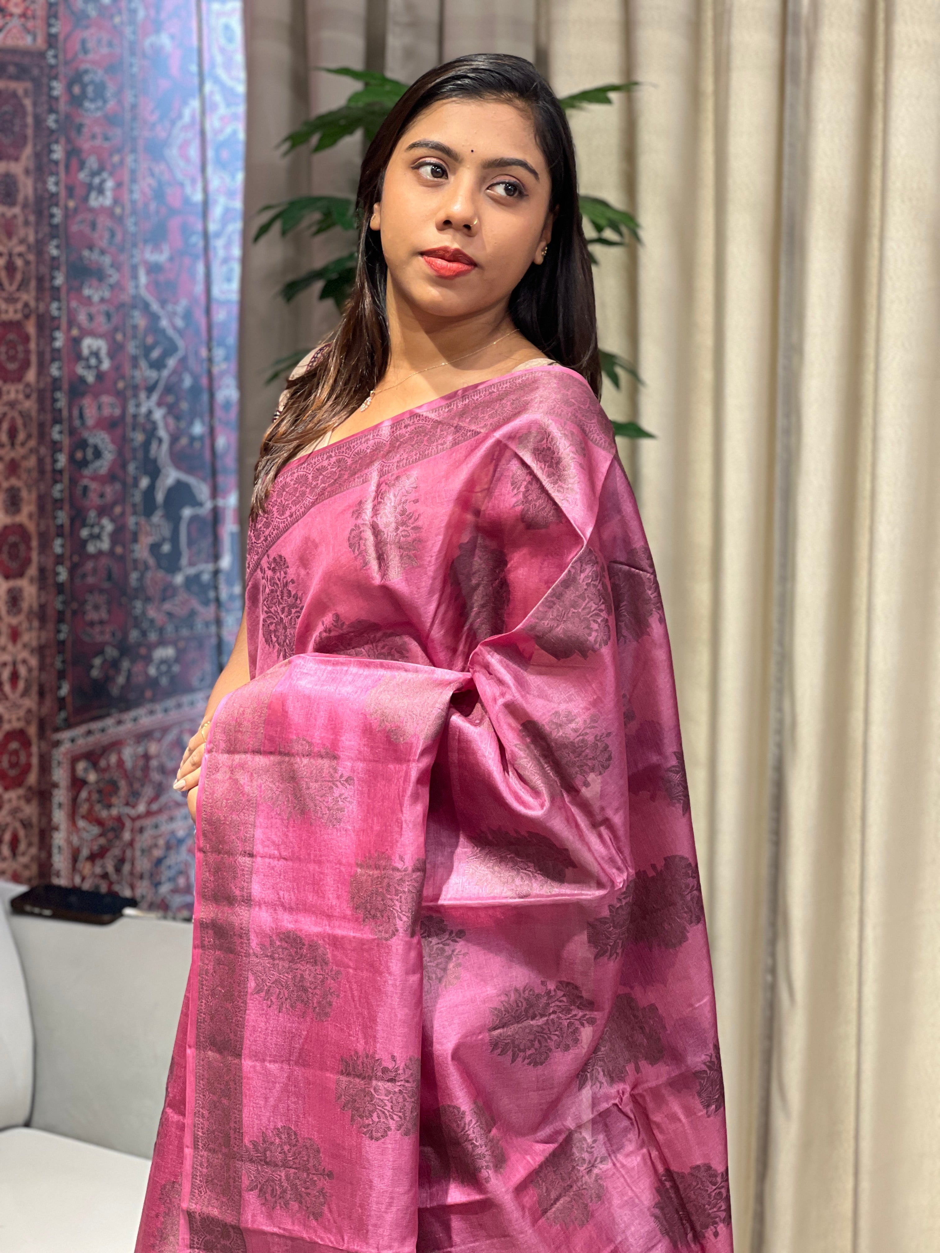 Floral Thread Woven Tussar Saree | YNG677