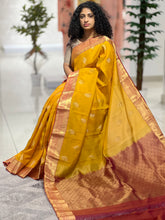 Floral Motif Woven Pure Silk Saree | JR111