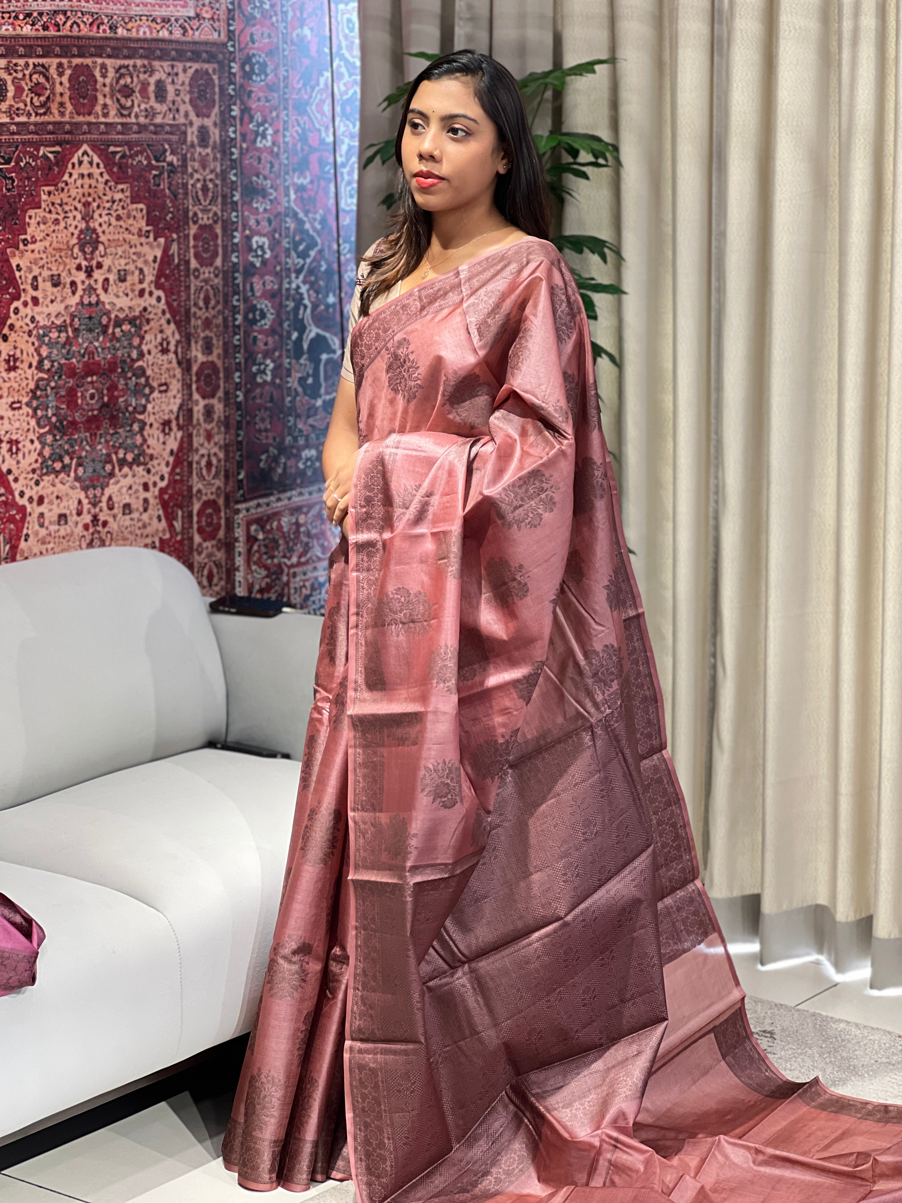 Floral Thread Woven Tussar Saree | YNG680