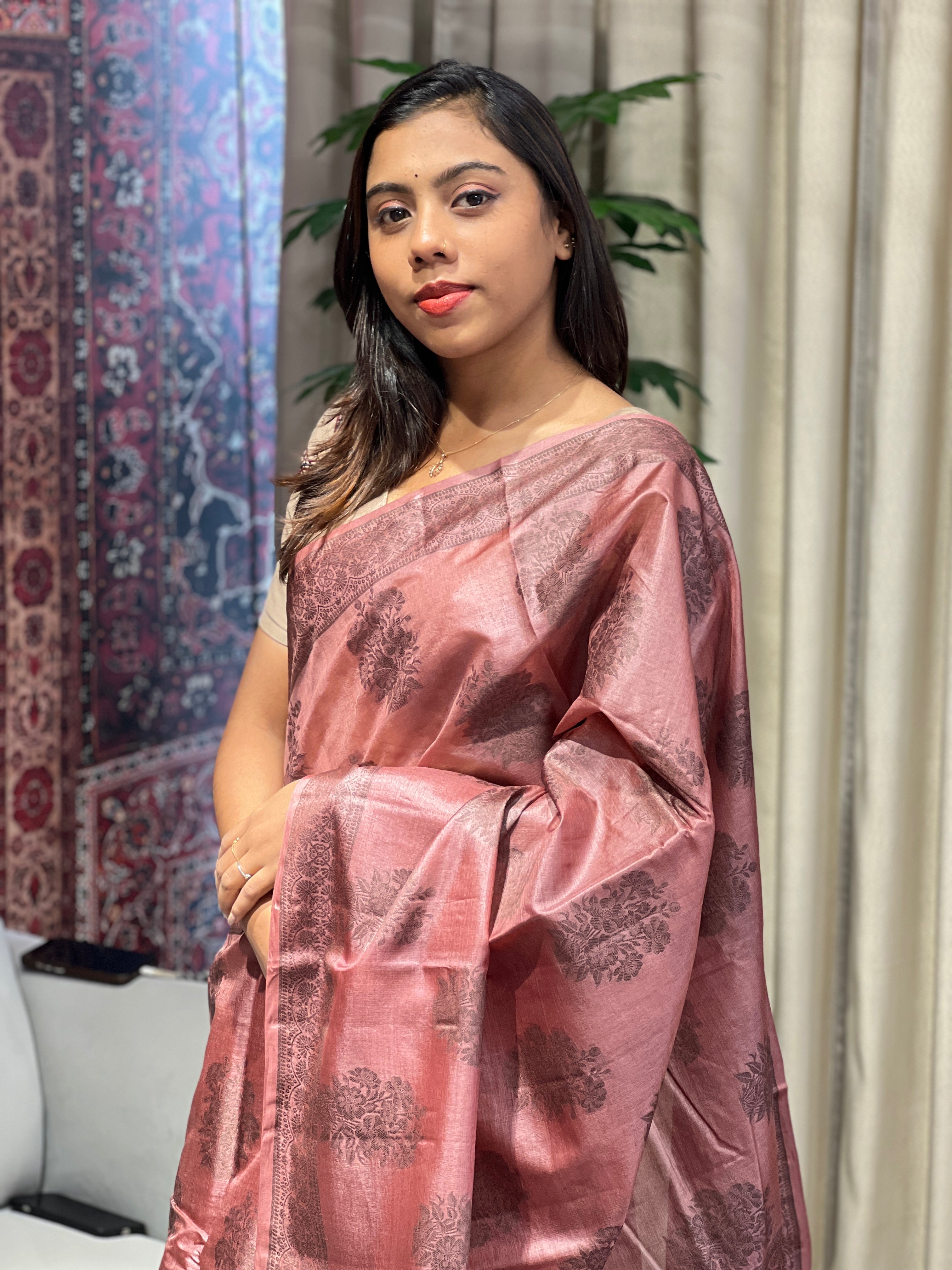 Floral Thread Woven Tussar Saree | YNG680