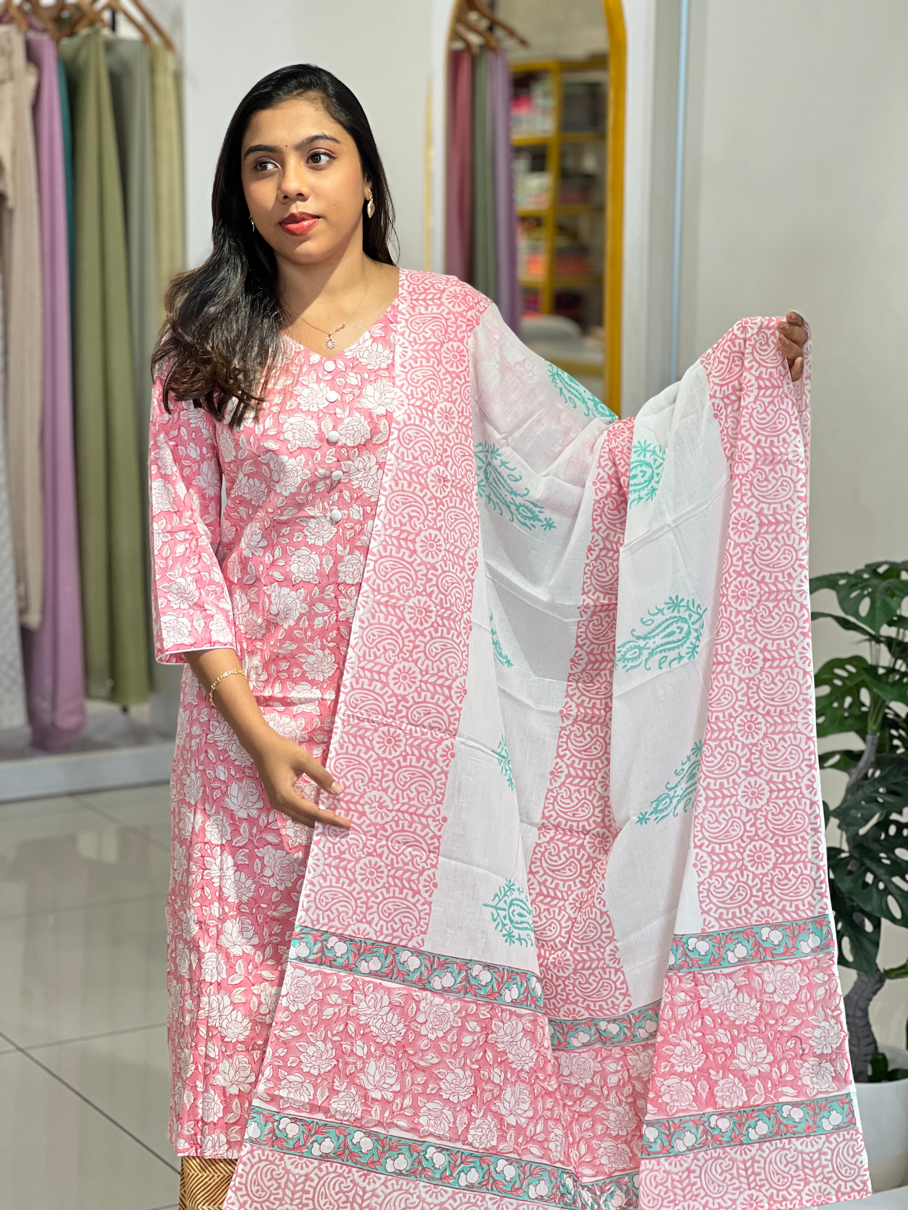 Floral Printed Pattern Cotton Kurta Set | IHP186