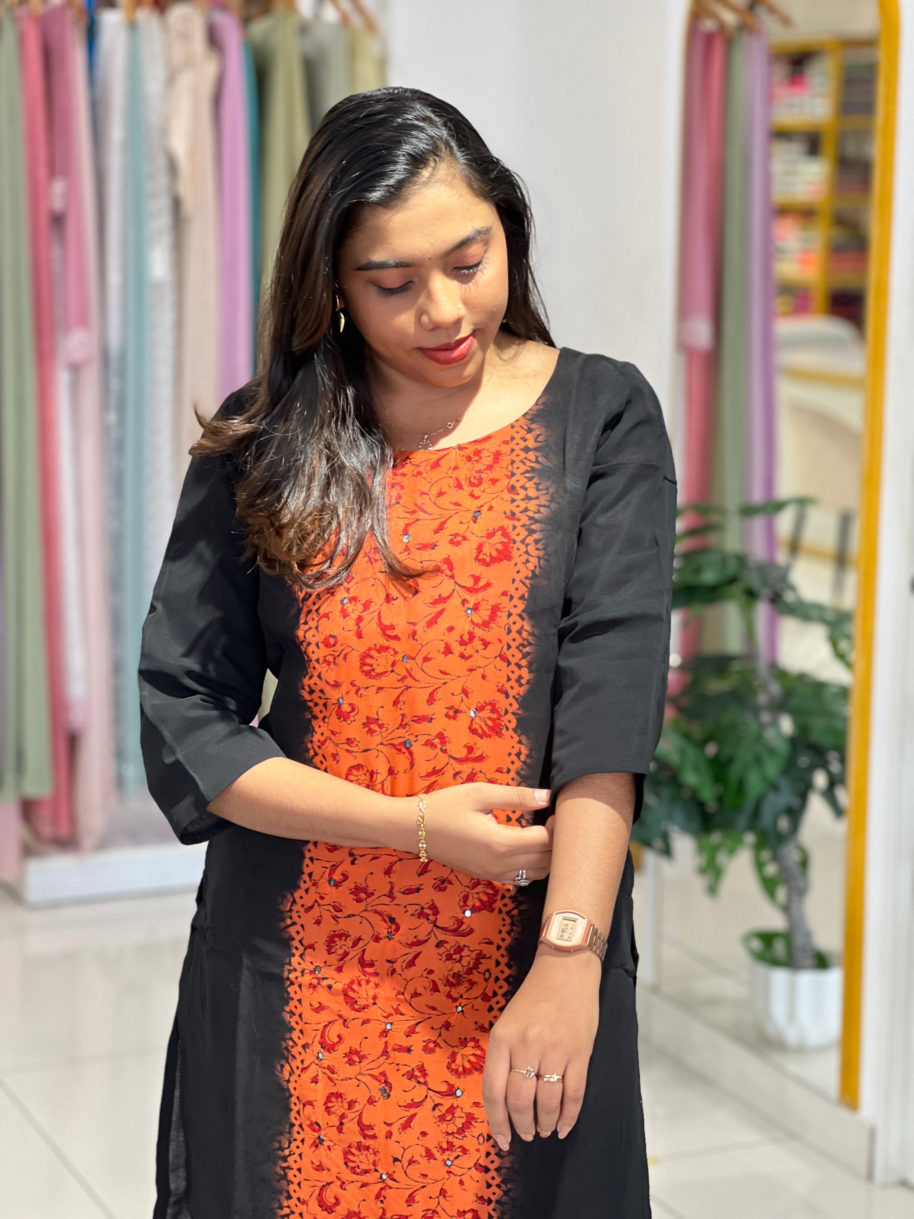 Floral Printed Pattern Georgette Kurta Set | IHP157