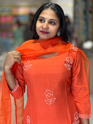 Hand Embroidery Muslin Finish Kurta Set | FW314