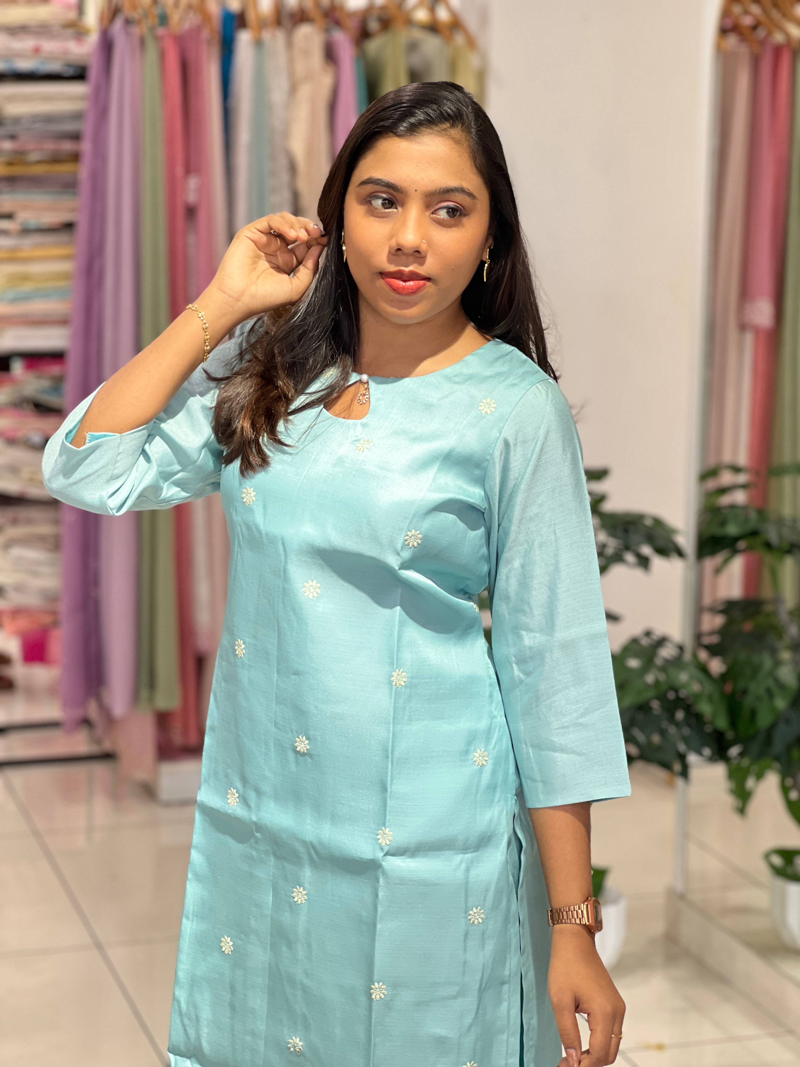 Machine Embroidery Design Semi Tussar Kurta Set | IHP150