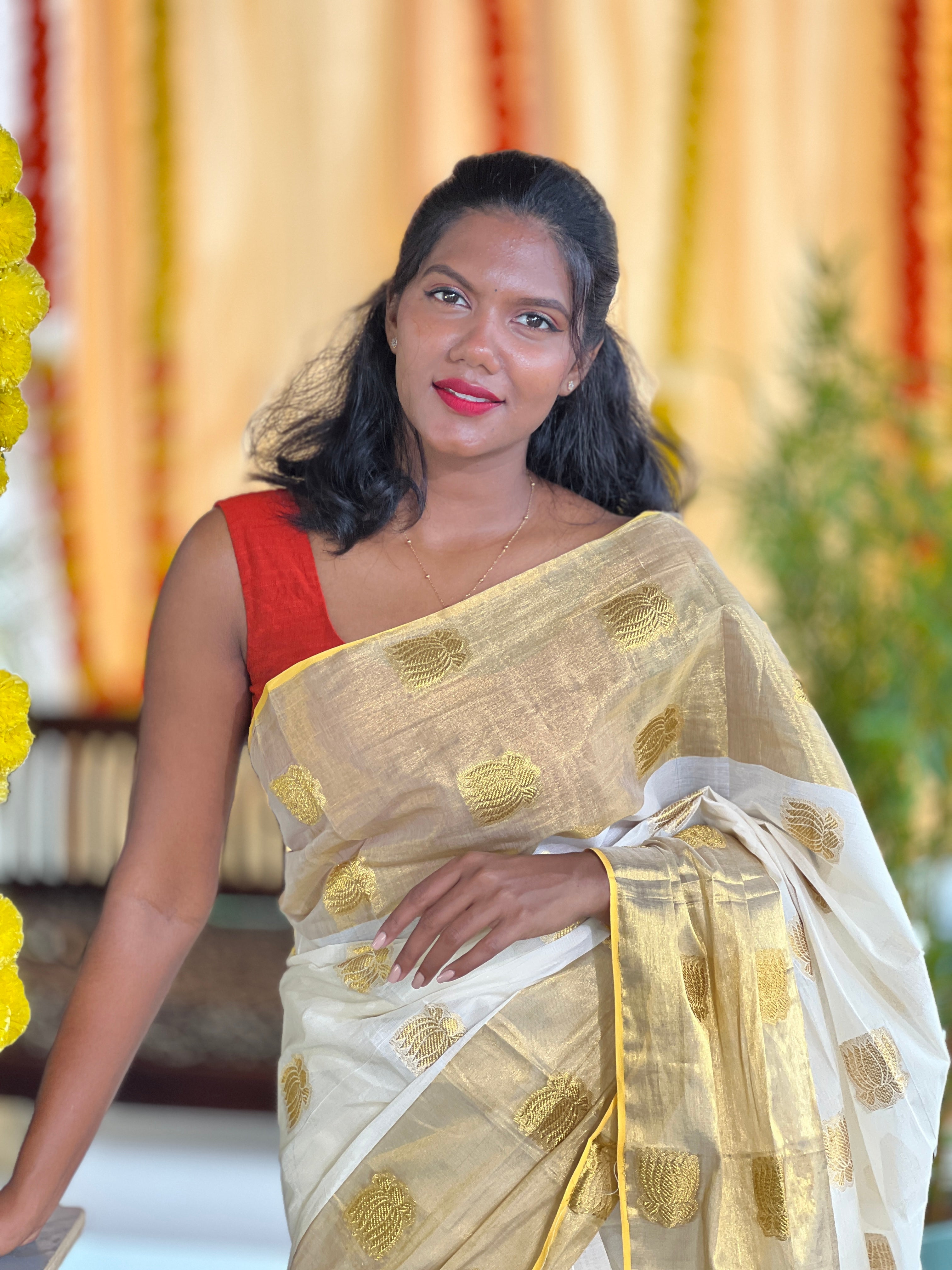 Zari Lotus Weaved Kerala Cotton Saree | KL373