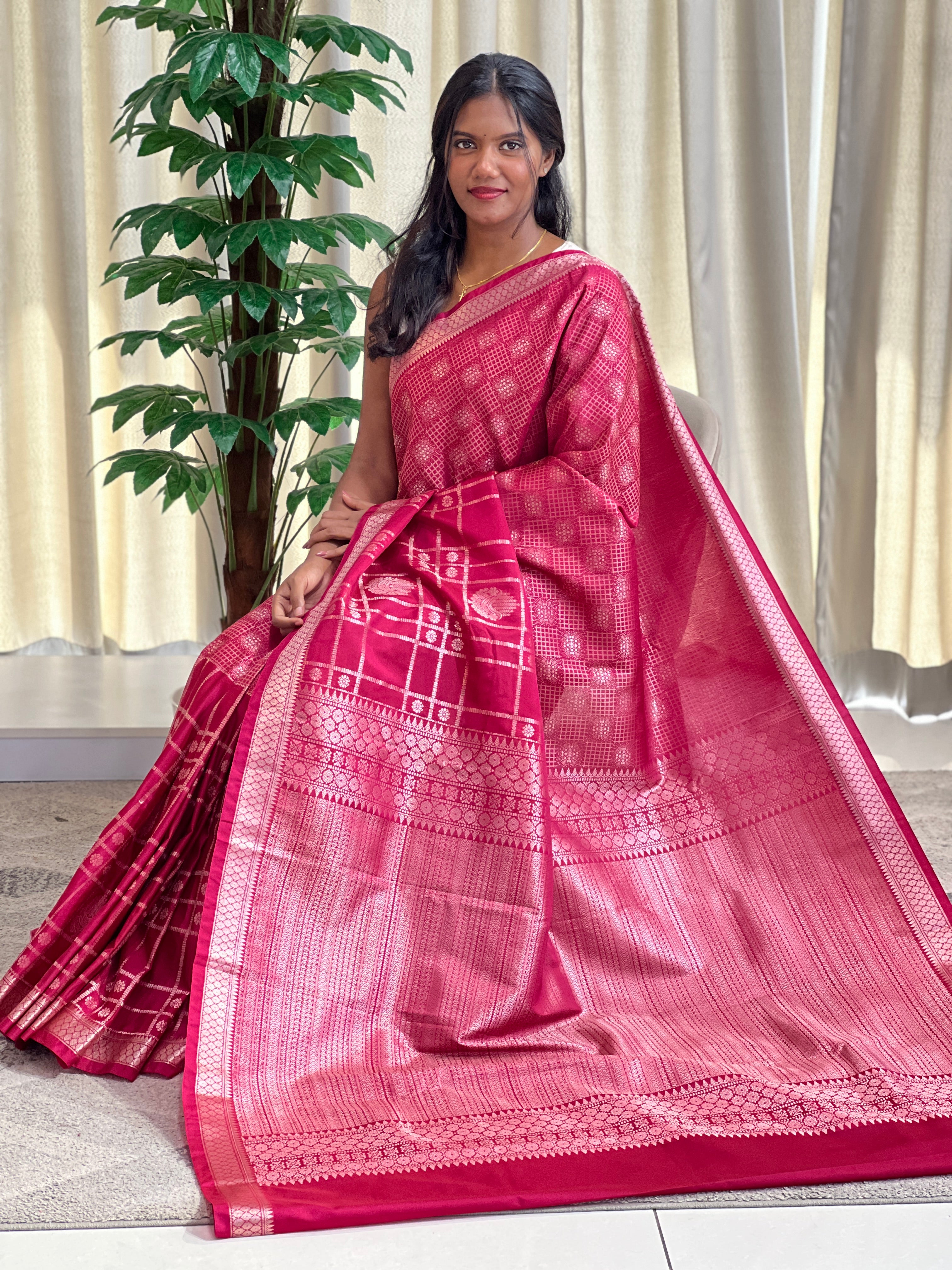 Khatam Pattern Semi Soft Silk Saree | RVS312
