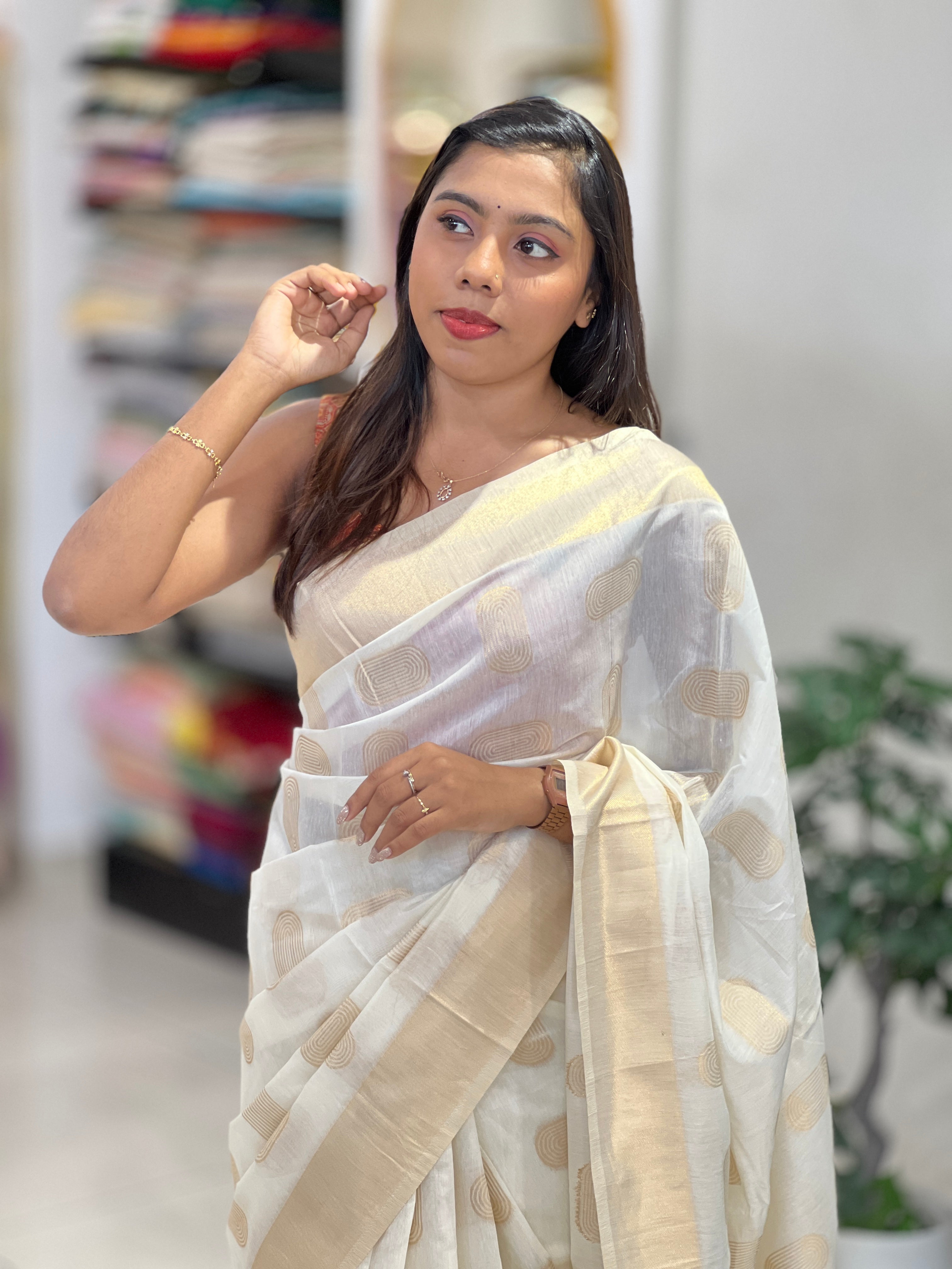 Golden Zari Geometric Weaved Chanderi Saree | HT234