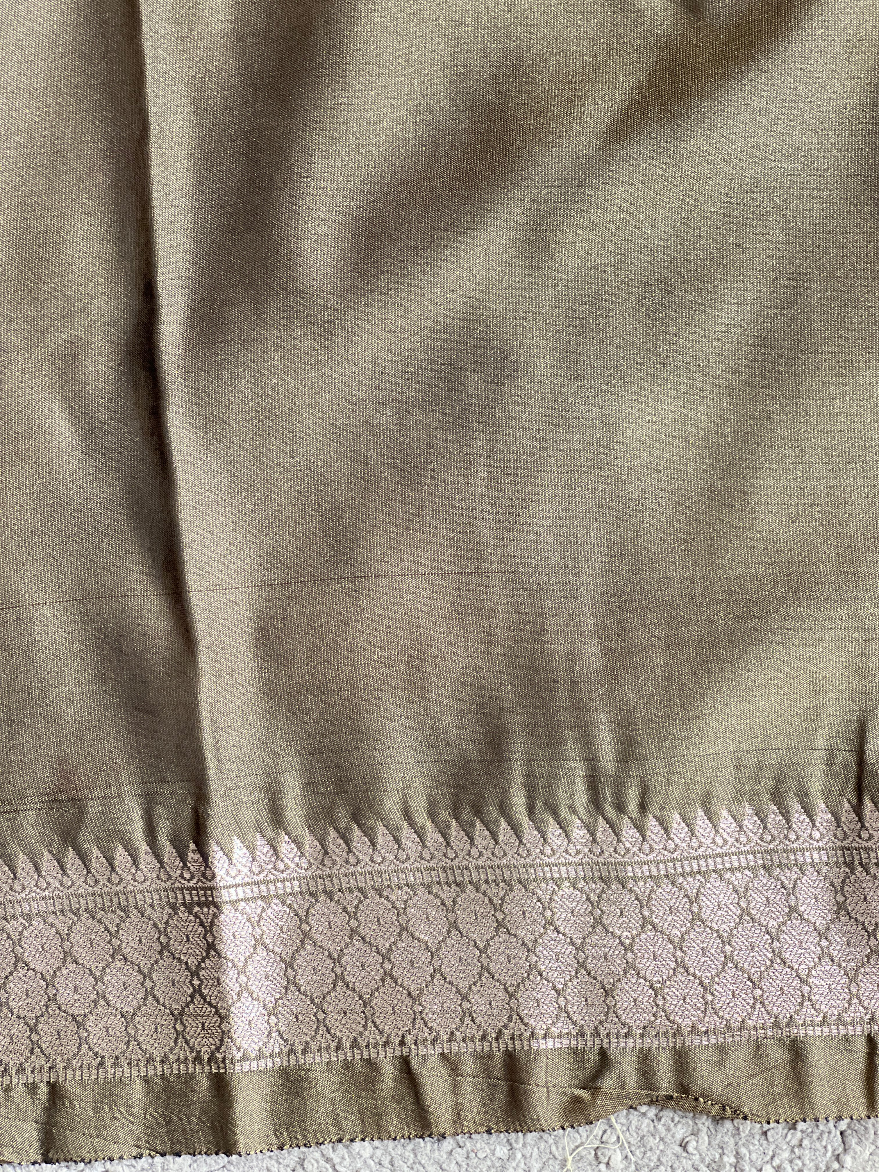 Khatam Pattern Semi Soft Silk Saree | RVS313
