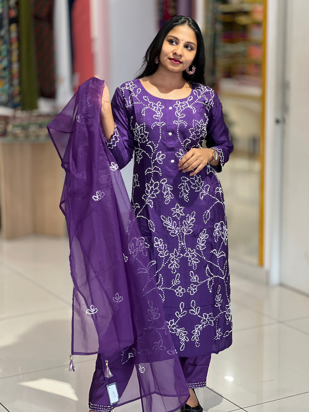 Hand Embroidery Muslin Finish Kurta Set | FW311