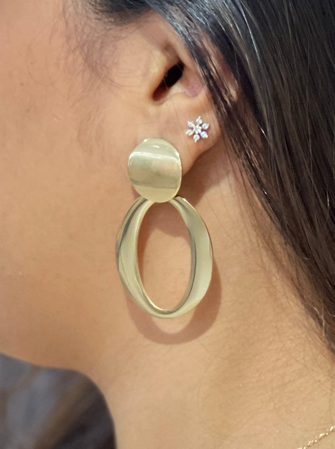 Minimal Gold Loop Earrings | JE125