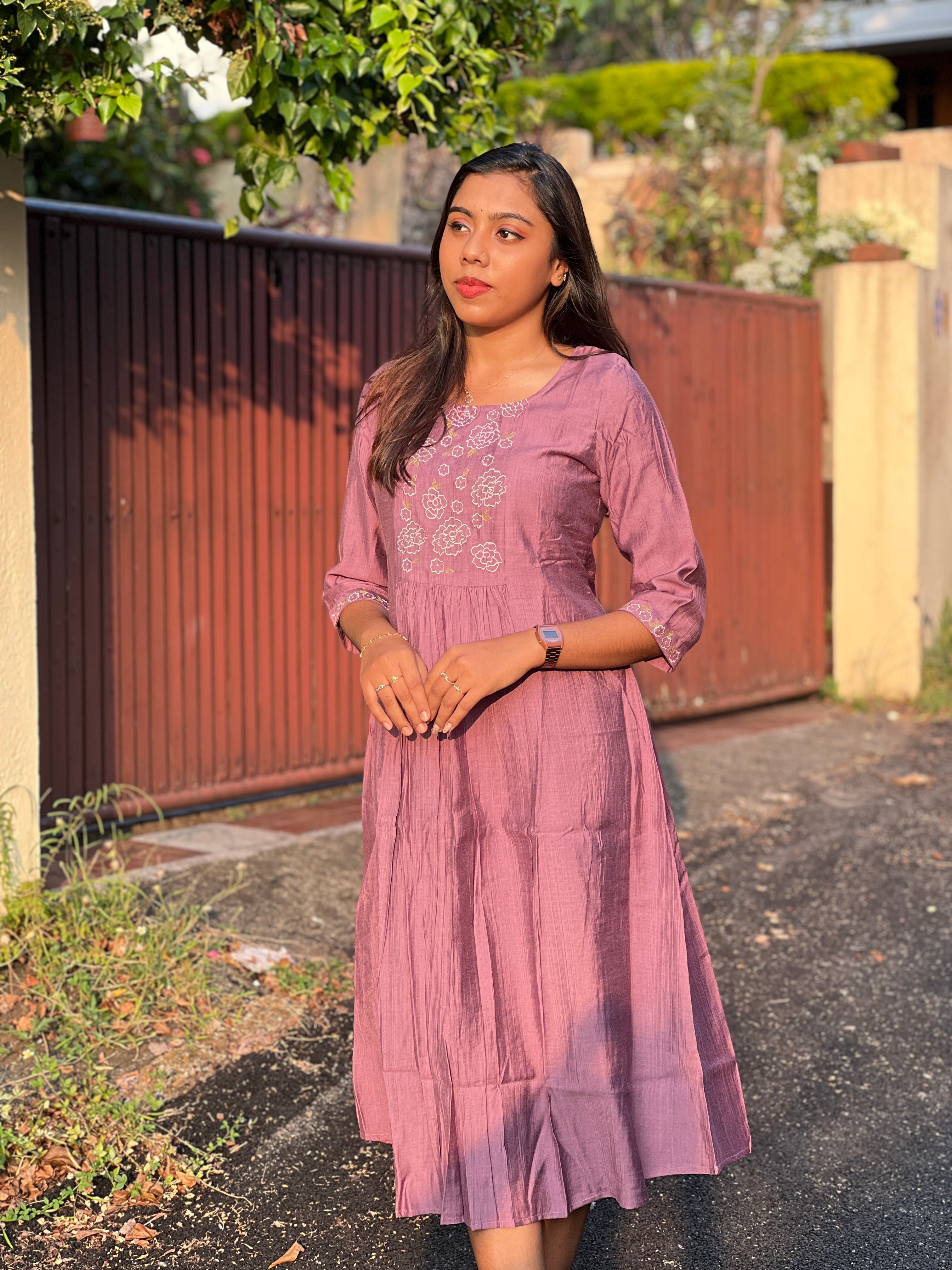 Floral Computerized Embroidered Rayon Cotton Kurta | VSI134