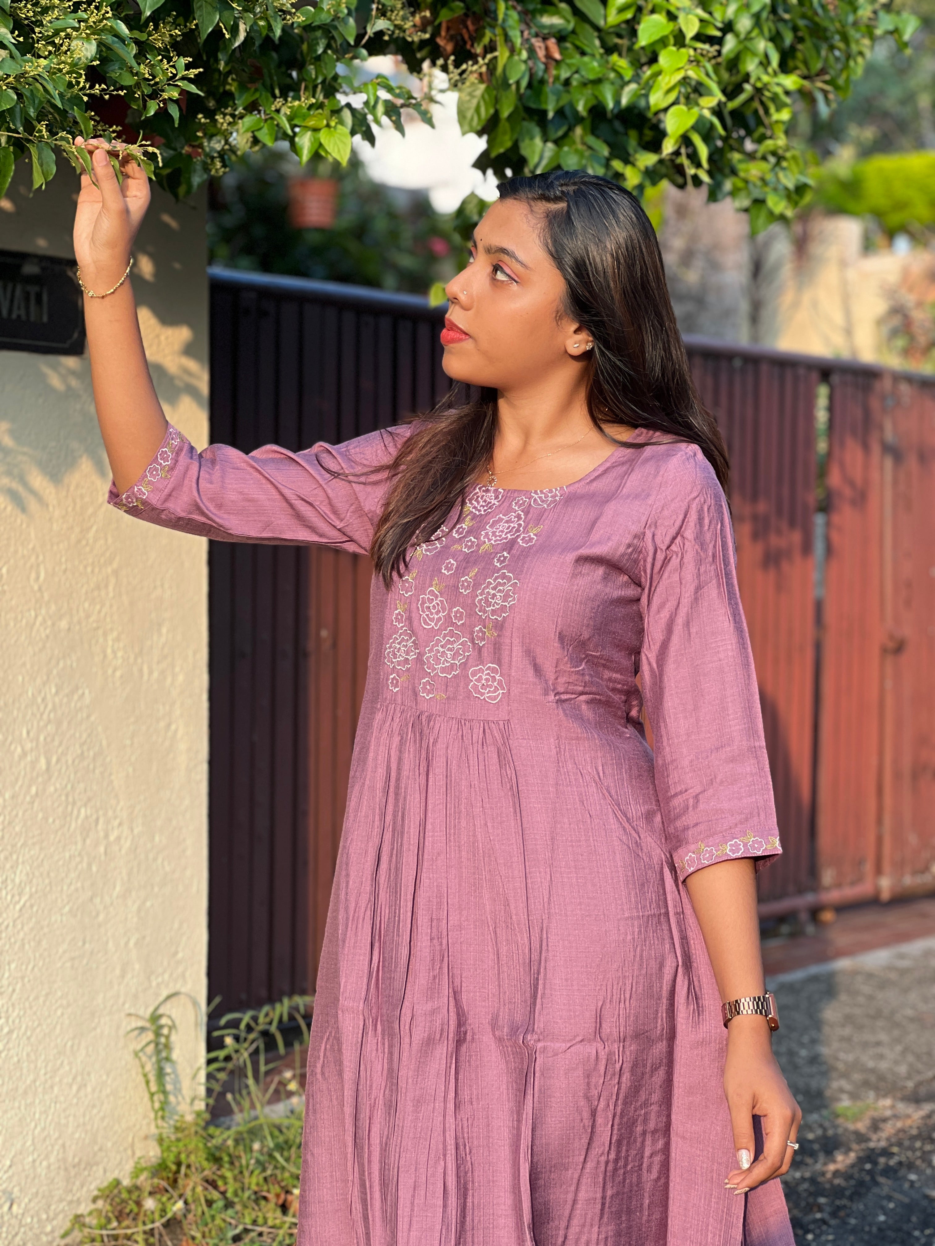 Floral Computerized Embroidered Rayon Cotton Kurta | VSI134