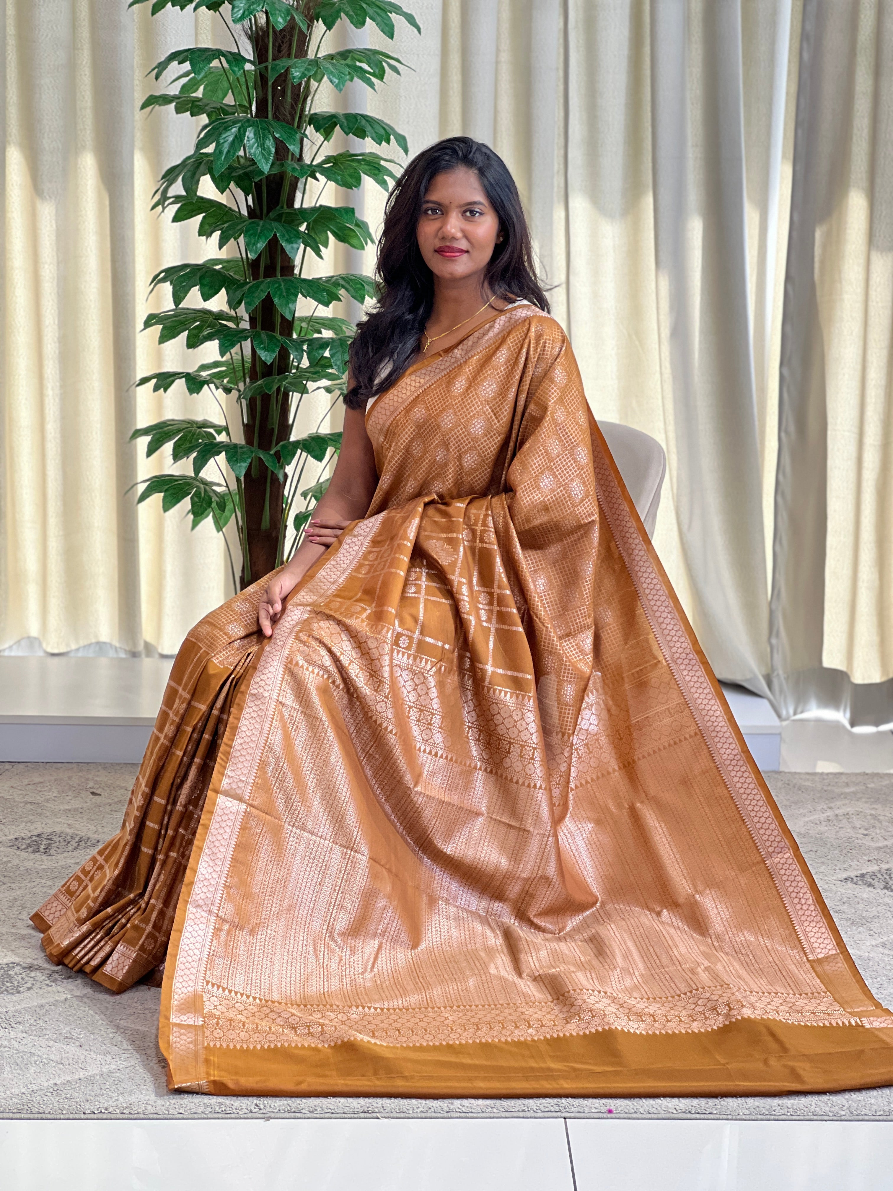 Khatam Pattern Semi Soft Silk Saree | RVS311