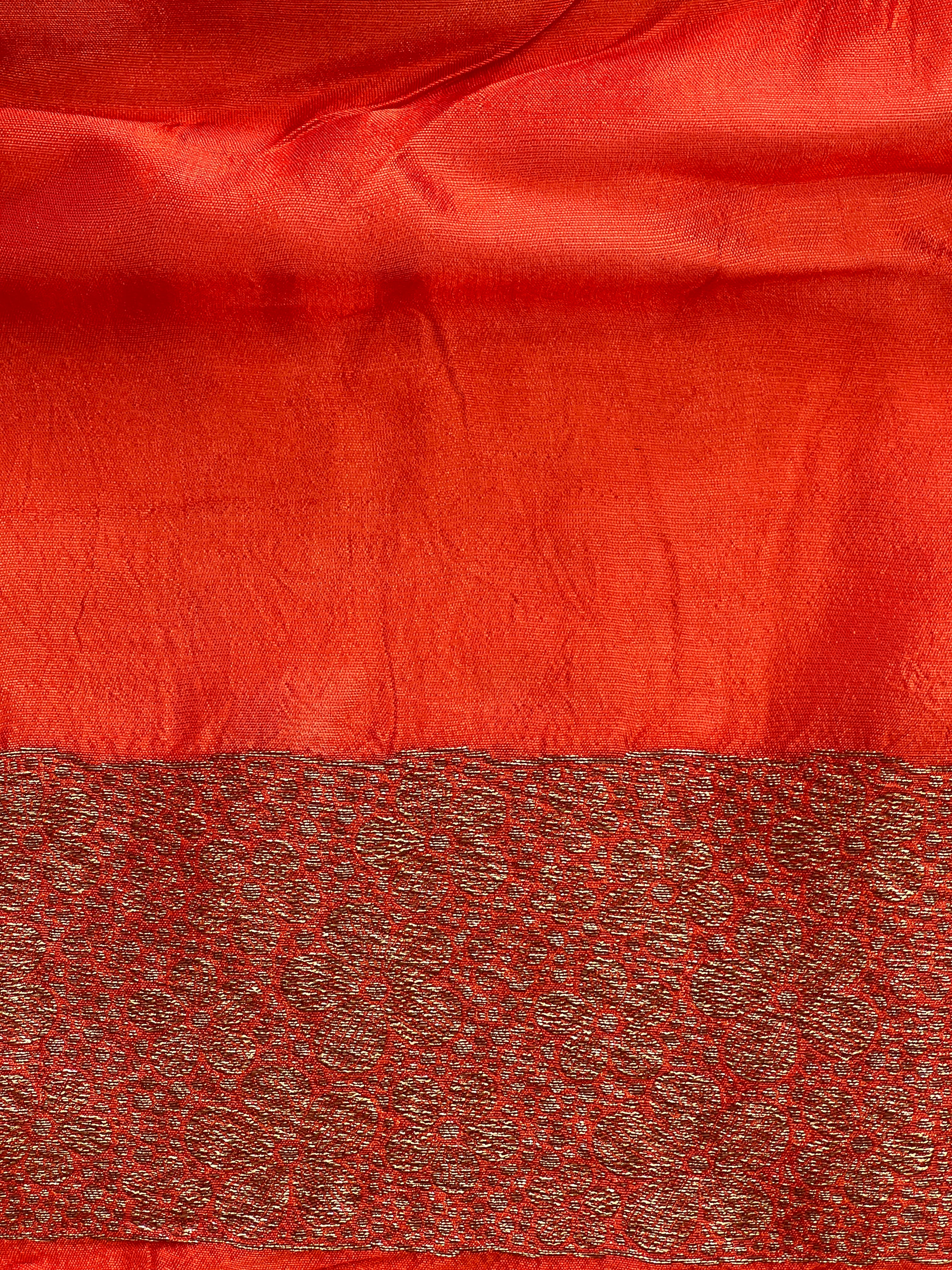 Zari and Thread Woven Banarasi Saree | YNG796