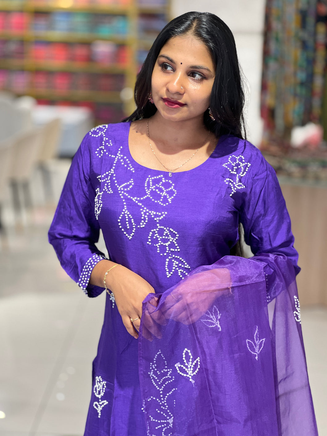 Hand Embroidery Muslin Finish Kurta Set | FW303