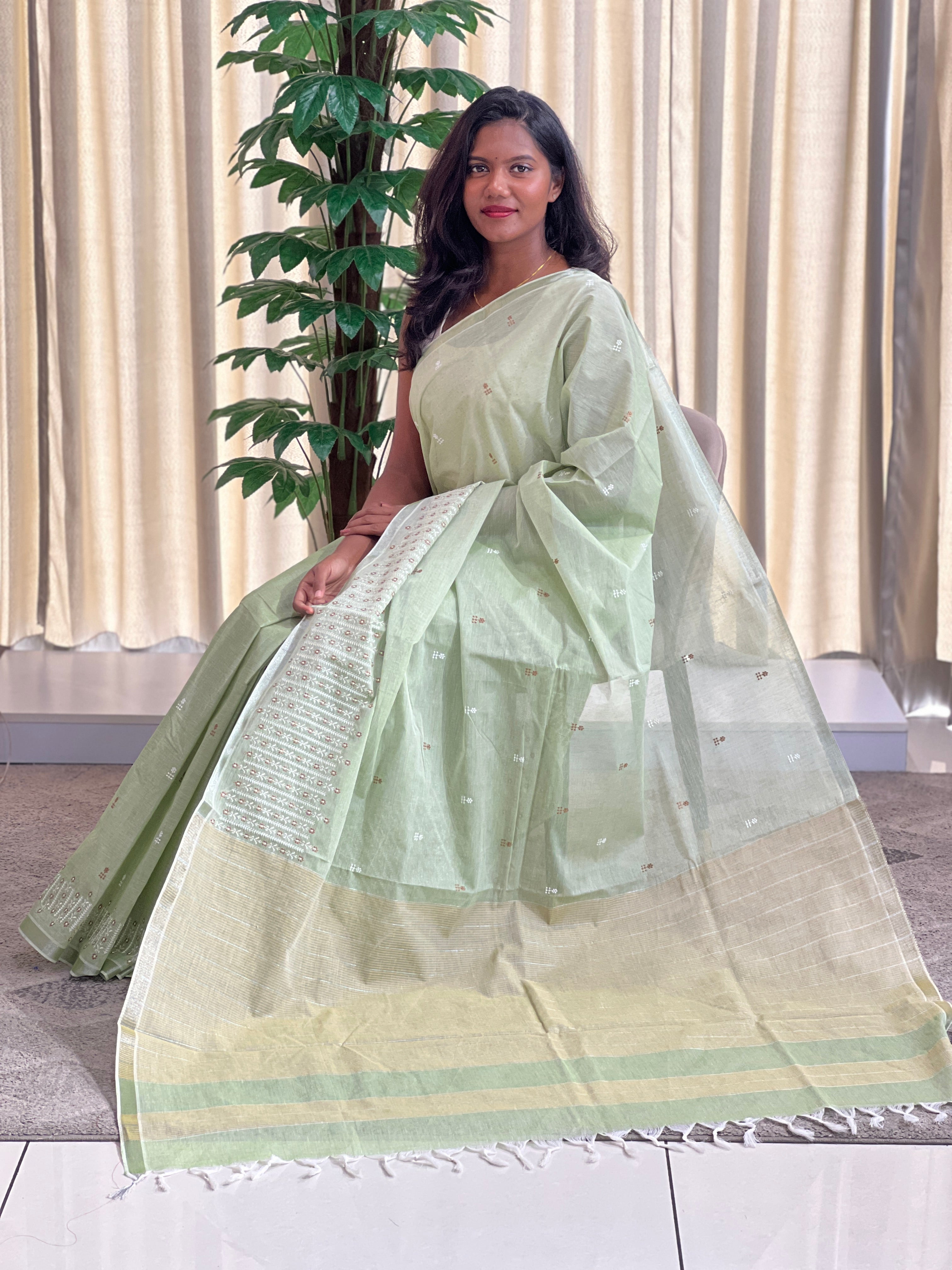Machine Embroidered Cotton Saree |  RVS103