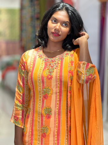 Print With Hand Embroidery Highlighted Muslin Silk Kurta Set | FW298