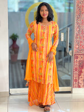 Print With Hand Embroidery Highlighted Muslin Silk Kurta Set | FW298
