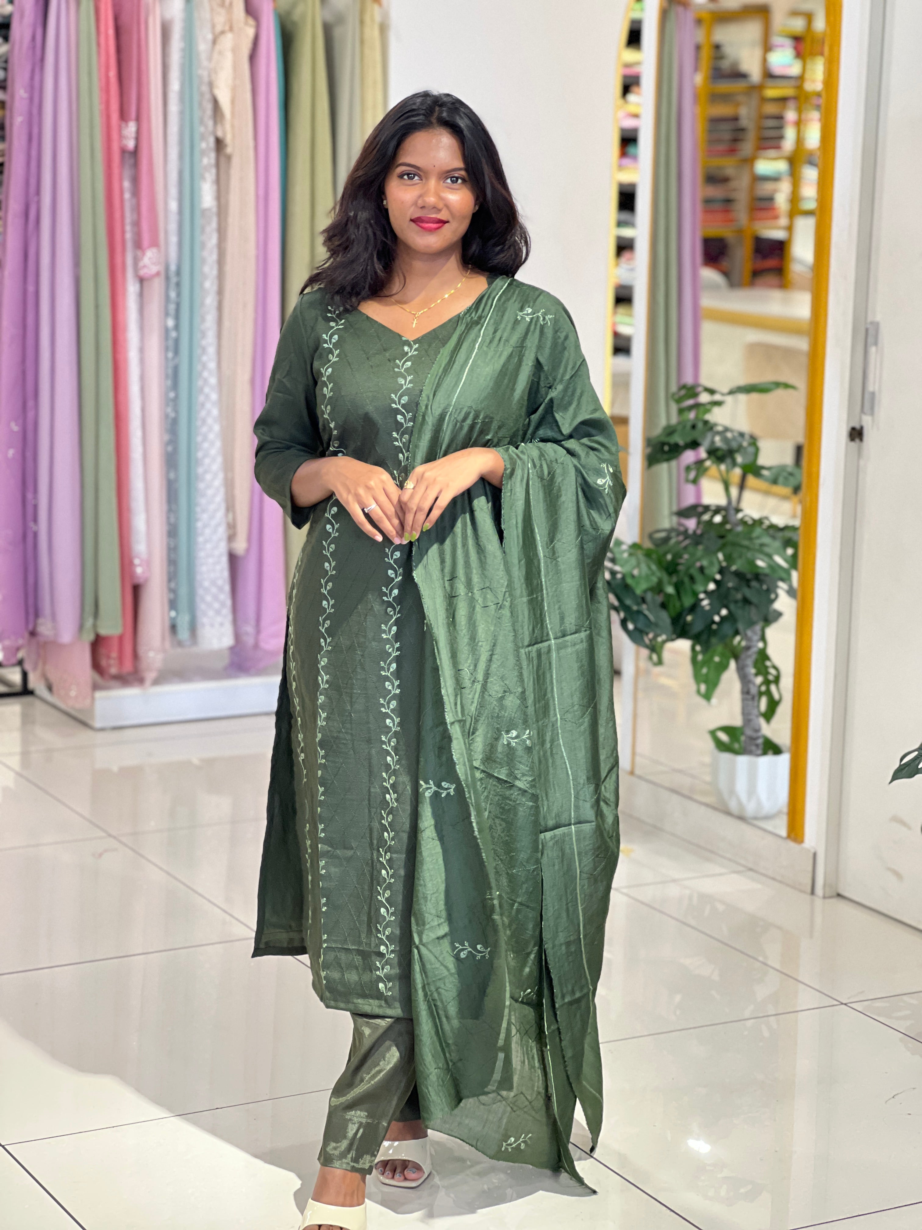 Machine Embroidery Design Semi Tussar Kurta Set | IHP133