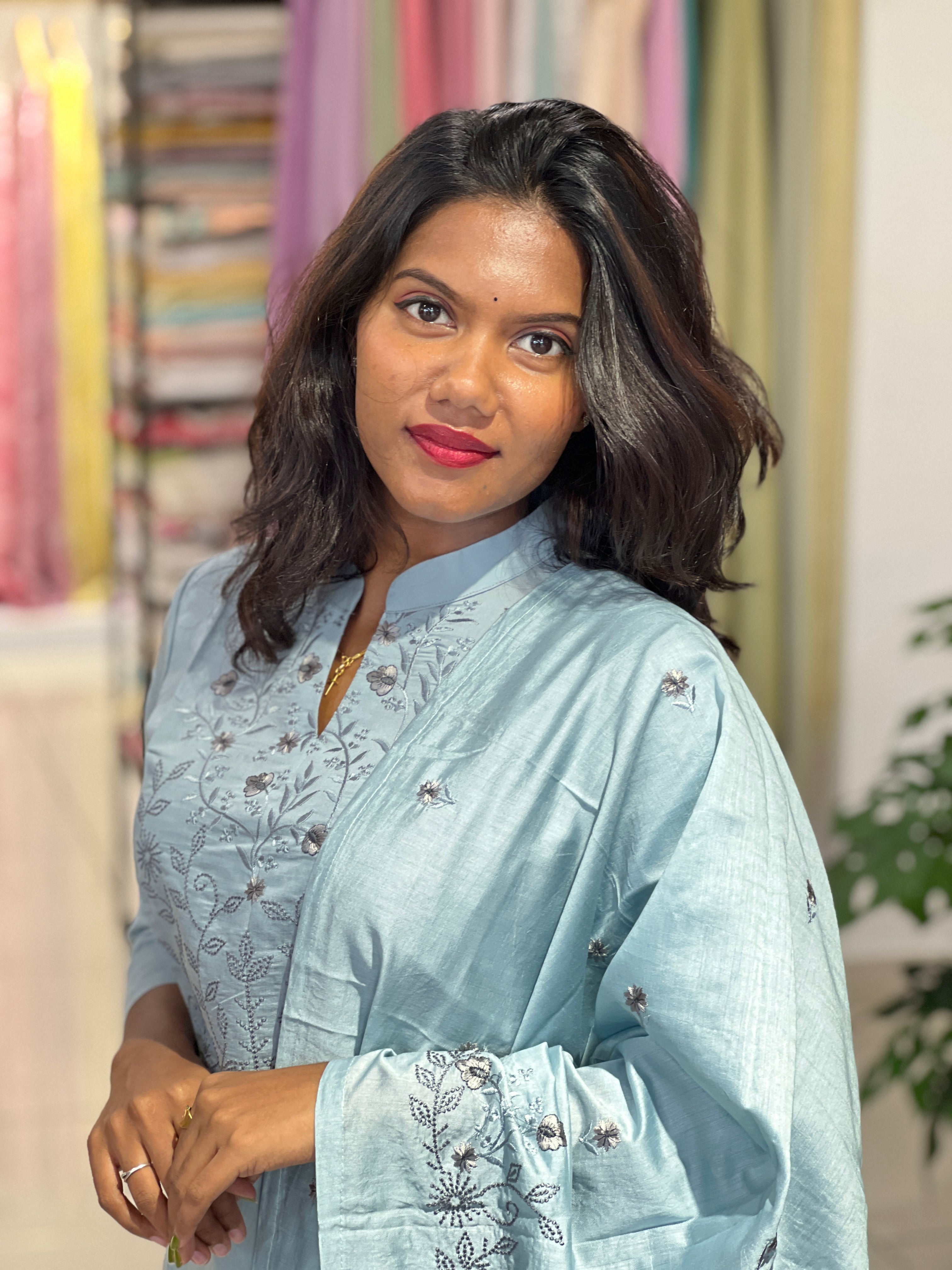 Machine Embroidery Pattern Semi Tussar Kurta Set | IHP118