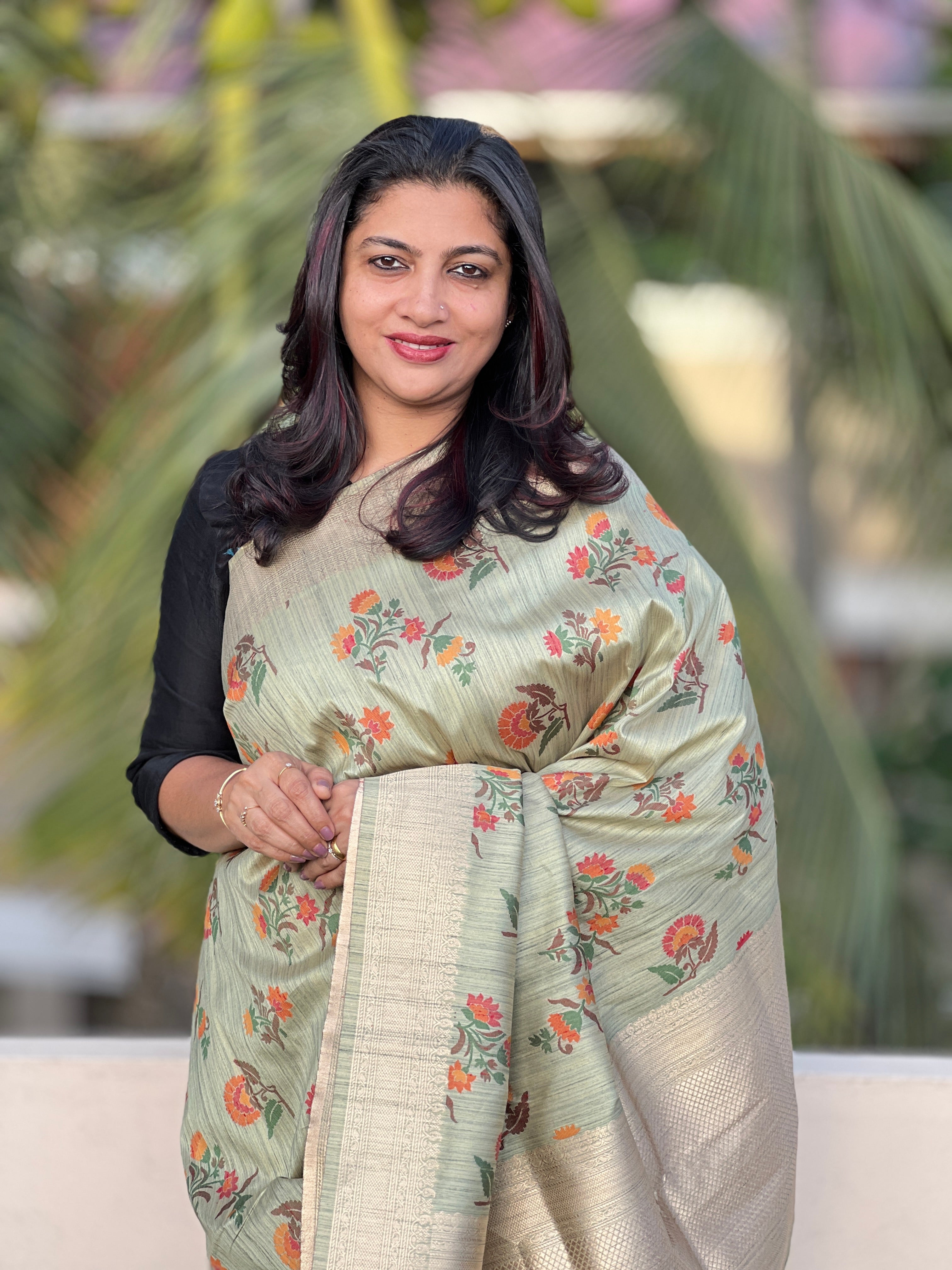 Multicolor Weaved Floral Buta Tussar Saree | CA111